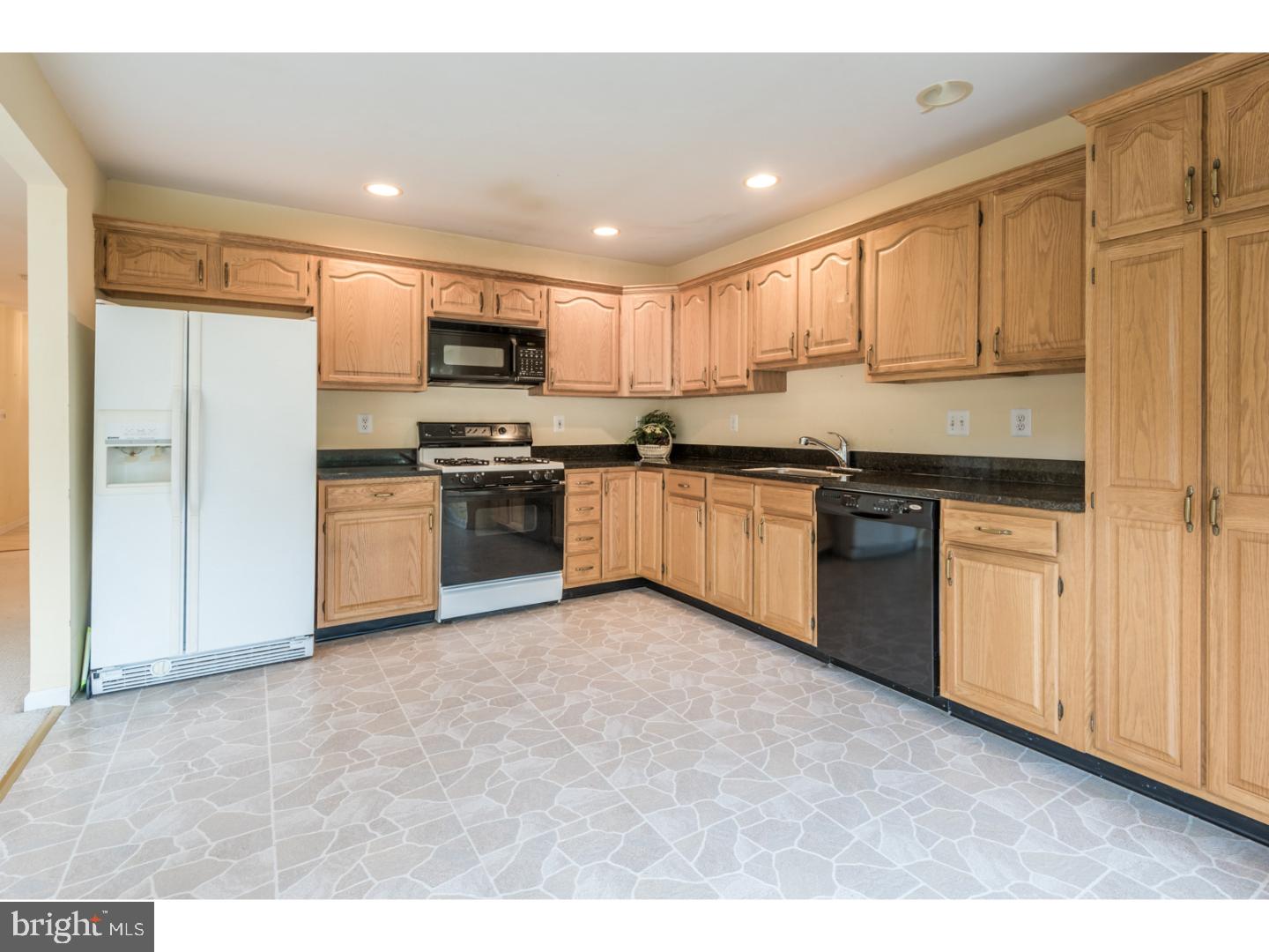 CREEKSIDE AT BLUE BELL - Residential Lease