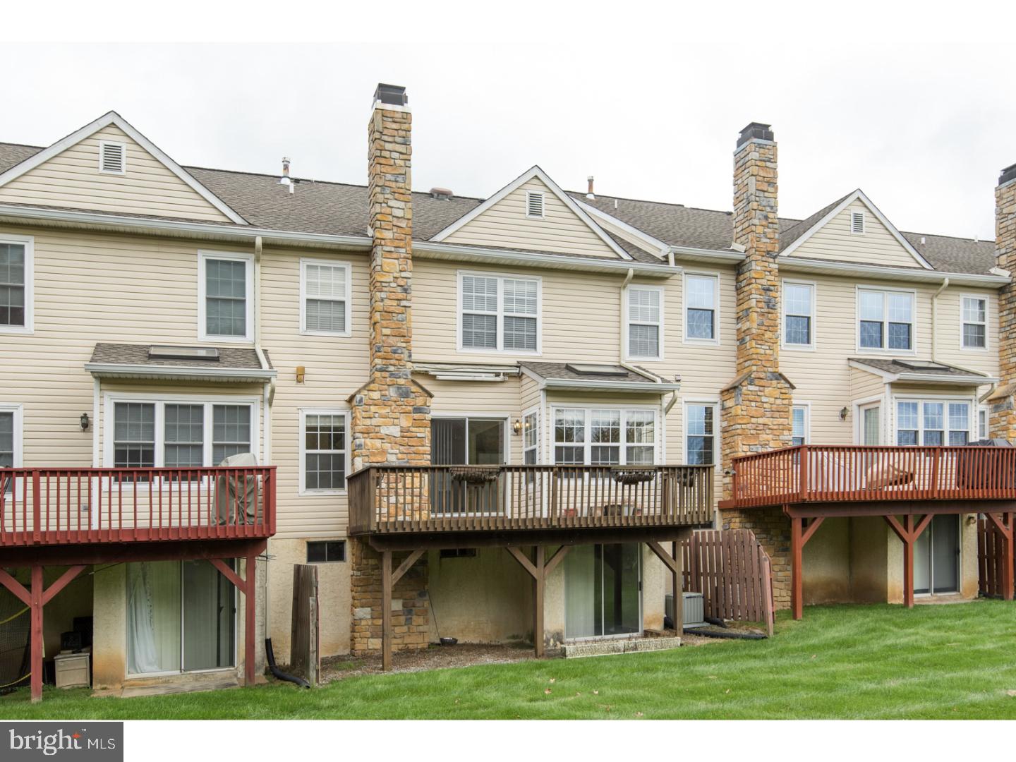 CREEKSIDE AT BLUE BELL - Residential Lease