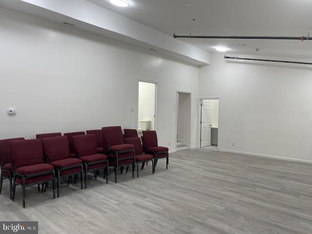 HUNTING PARK - Commercial Lease