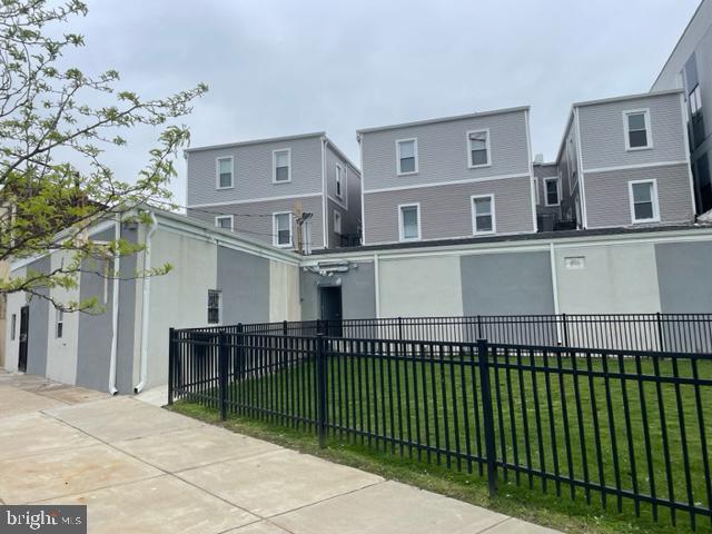 HUNTING PARK - Commercial Lease