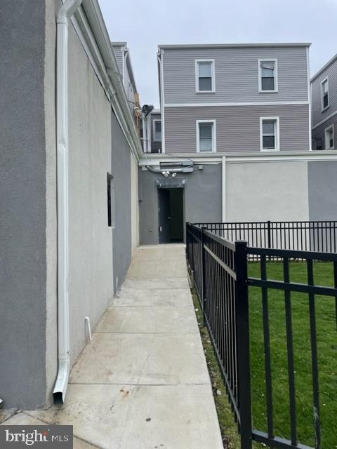 HUNTING PARK - Commercial Lease