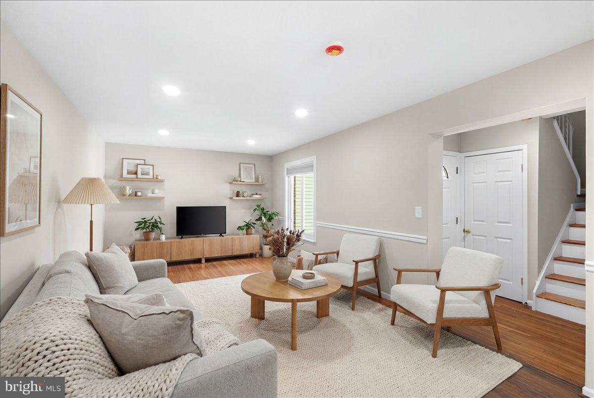 NEWPORT ESTATES - Residential