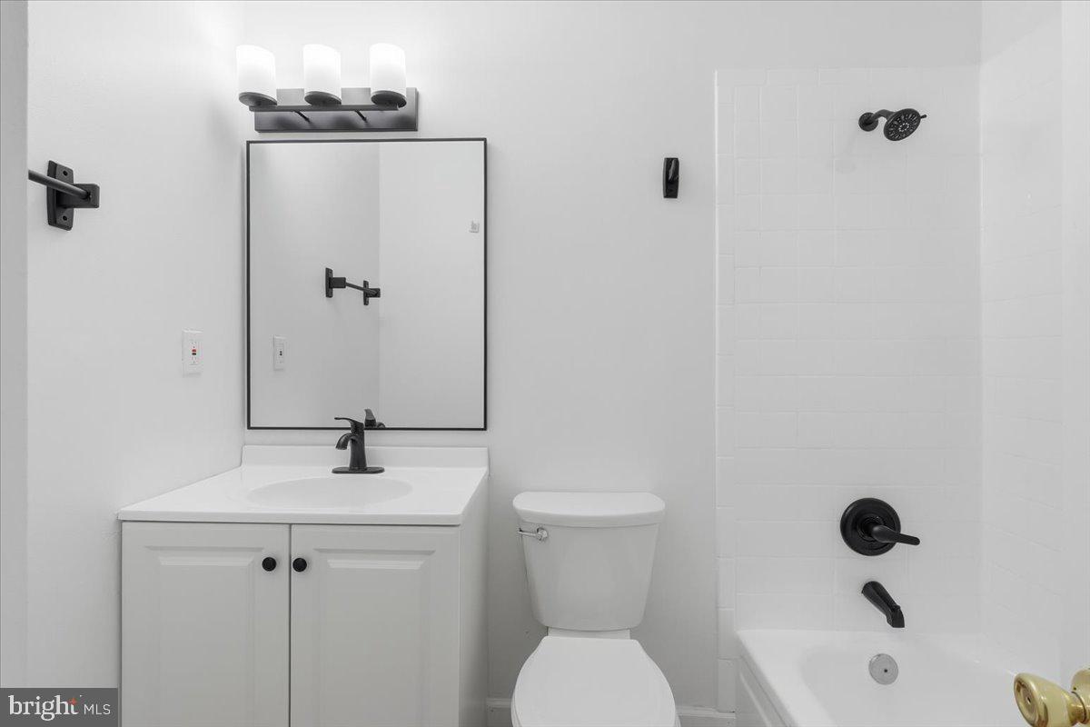 NEWPORT ESTATES - Residential