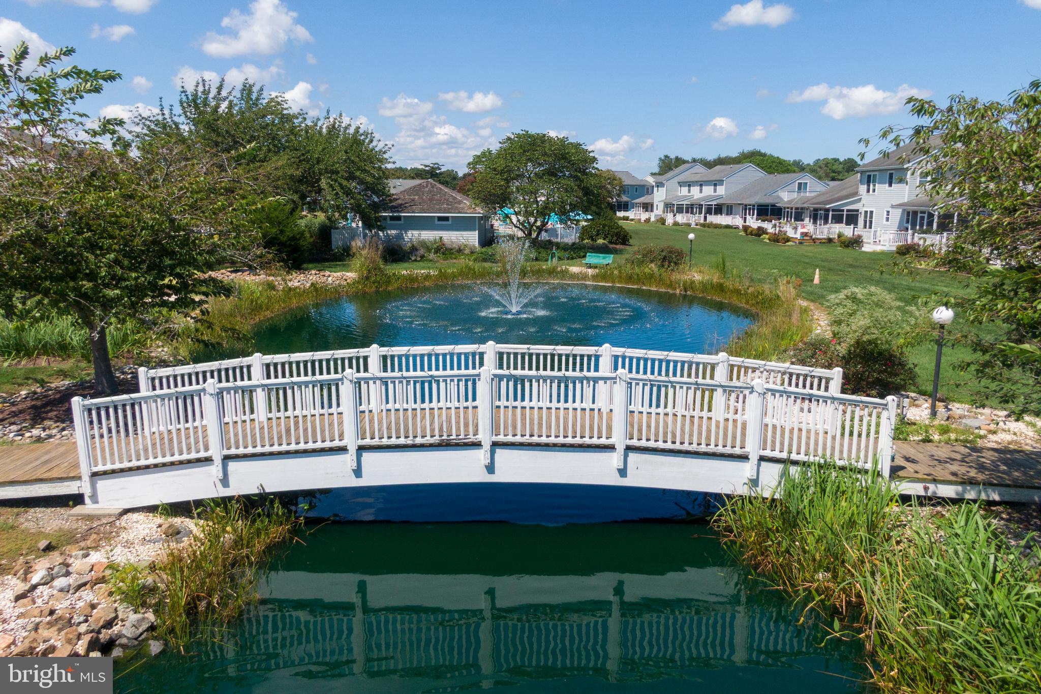 GULL POINT - Residential