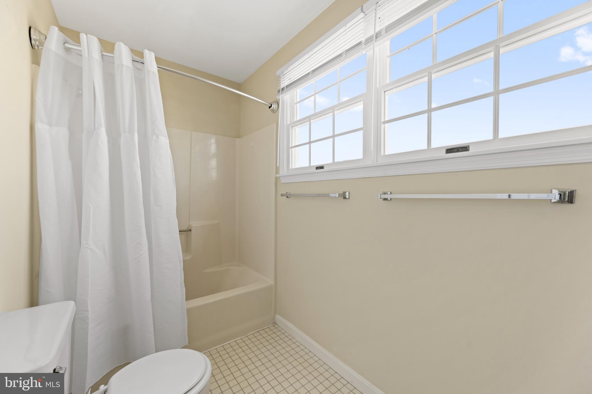 GULL POINT - Residential