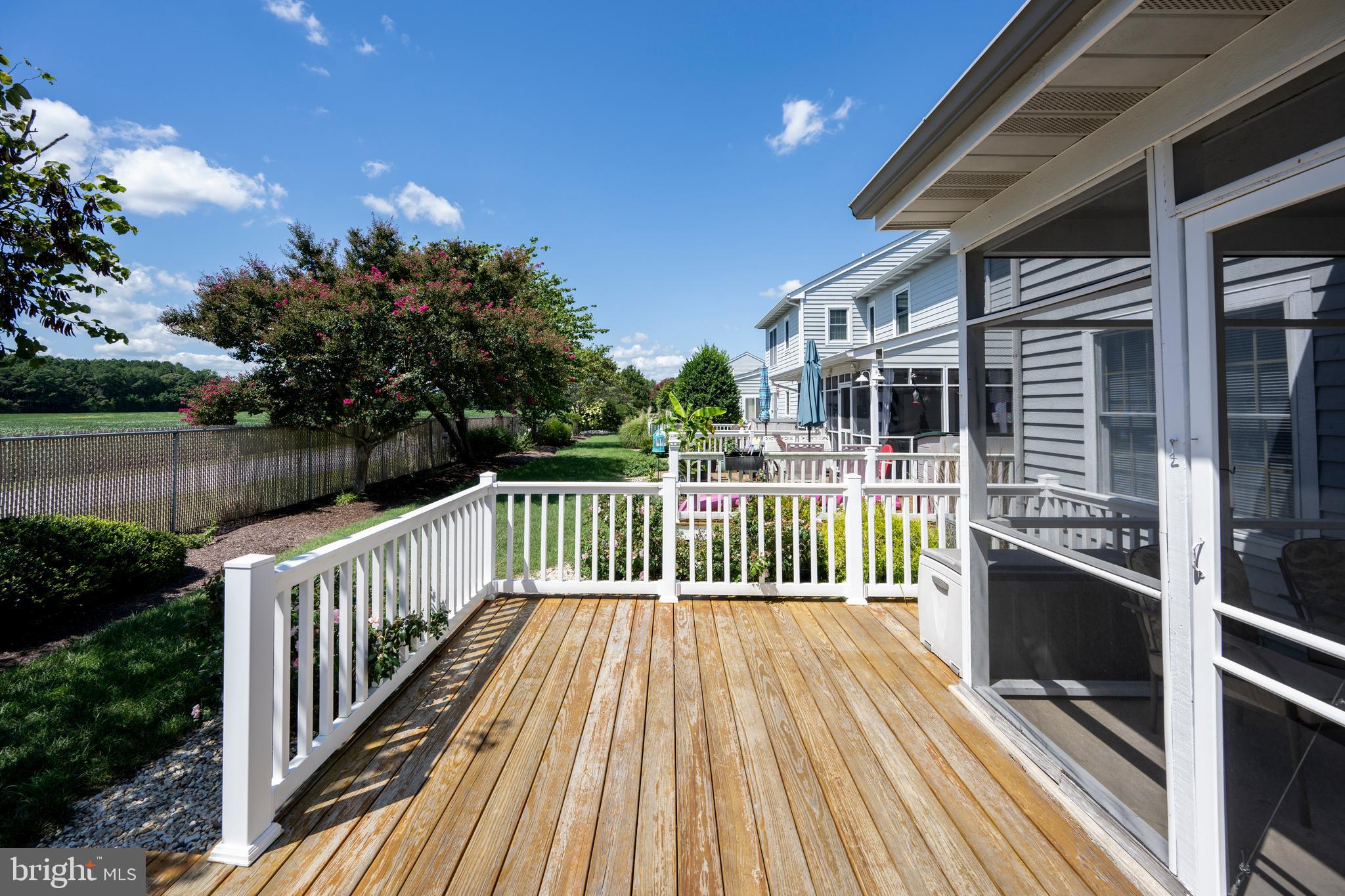 GULL POINT - Residential