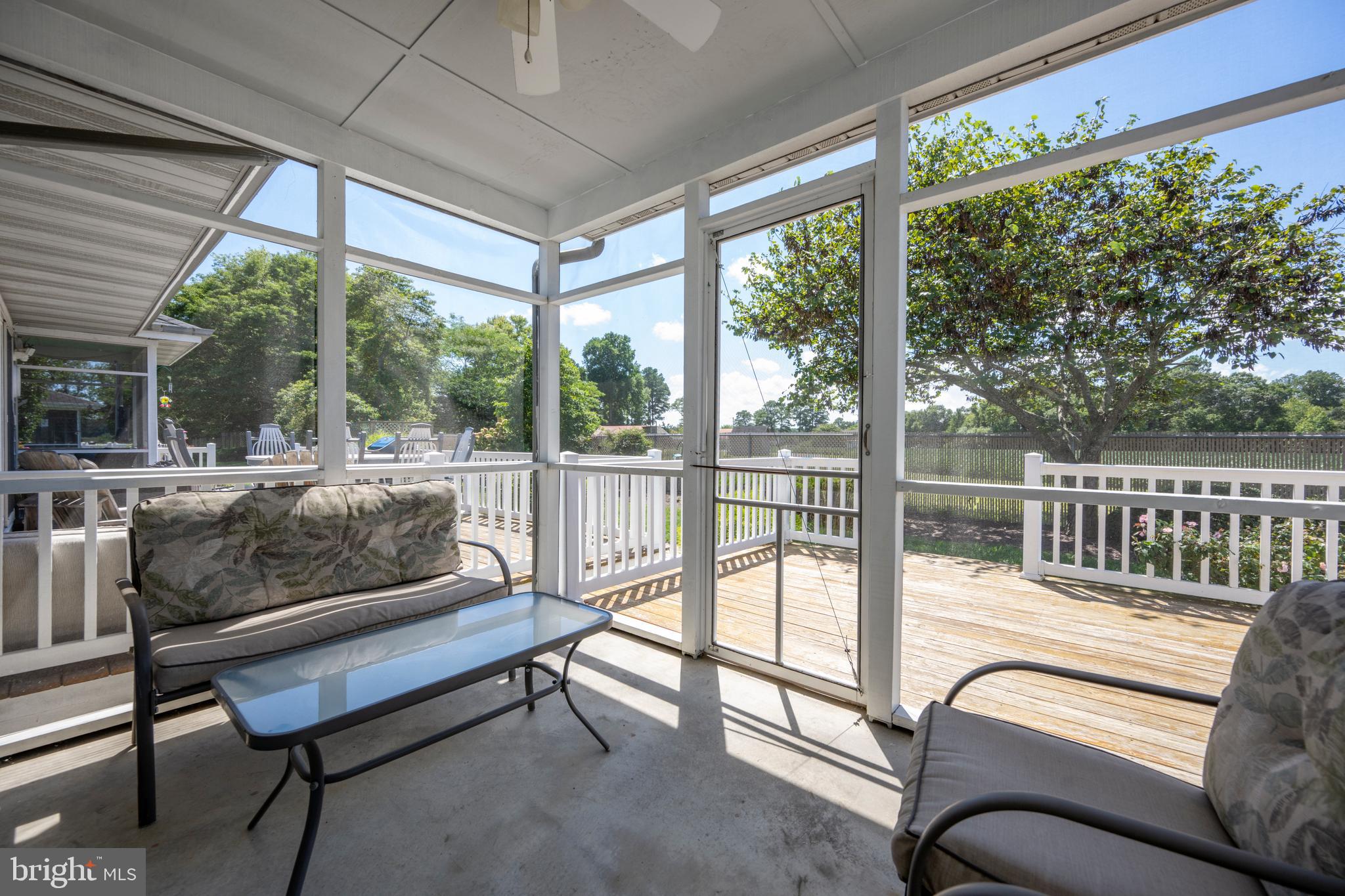 GULL POINT - Residential