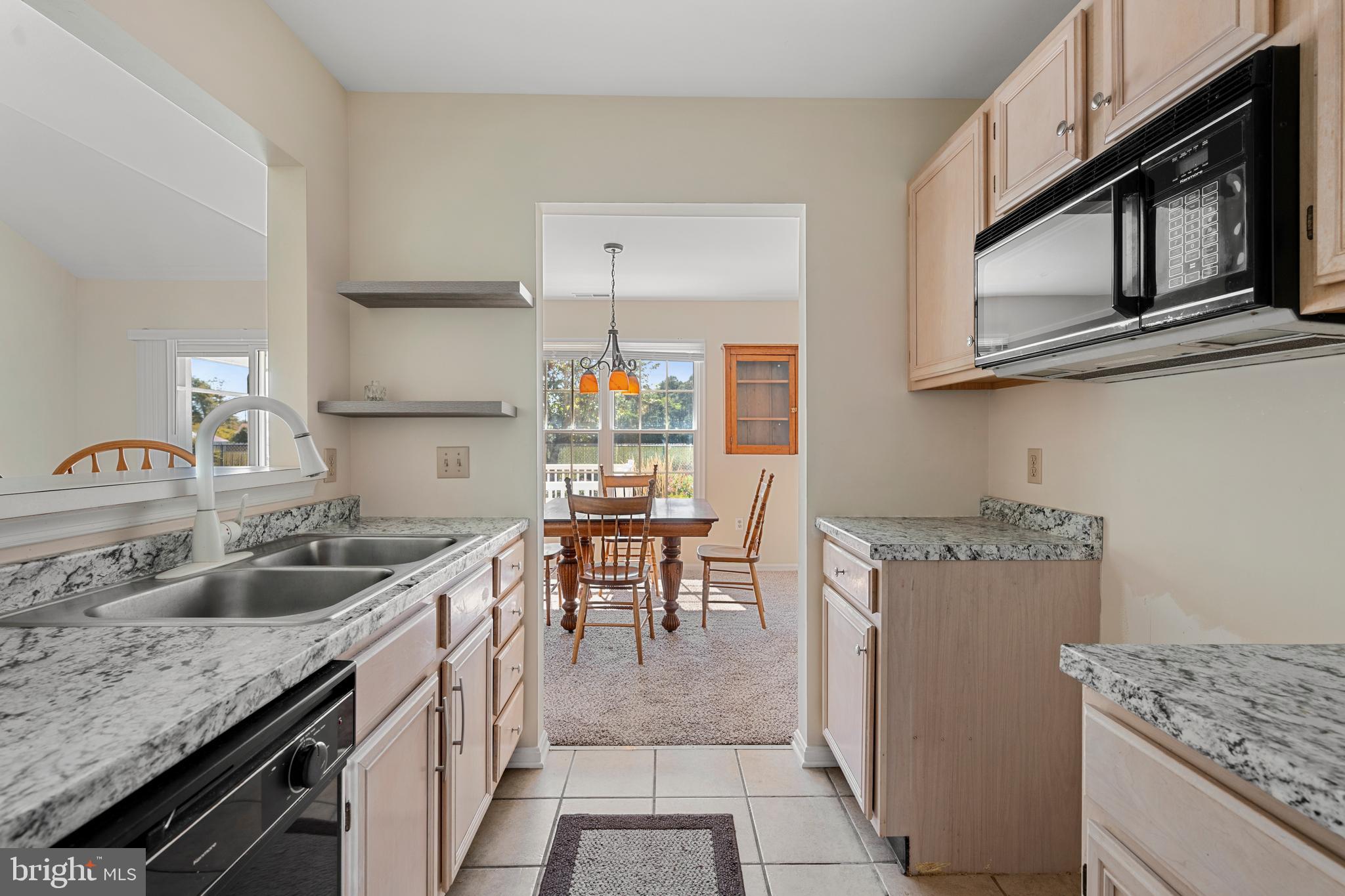 GULL POINT - Residential