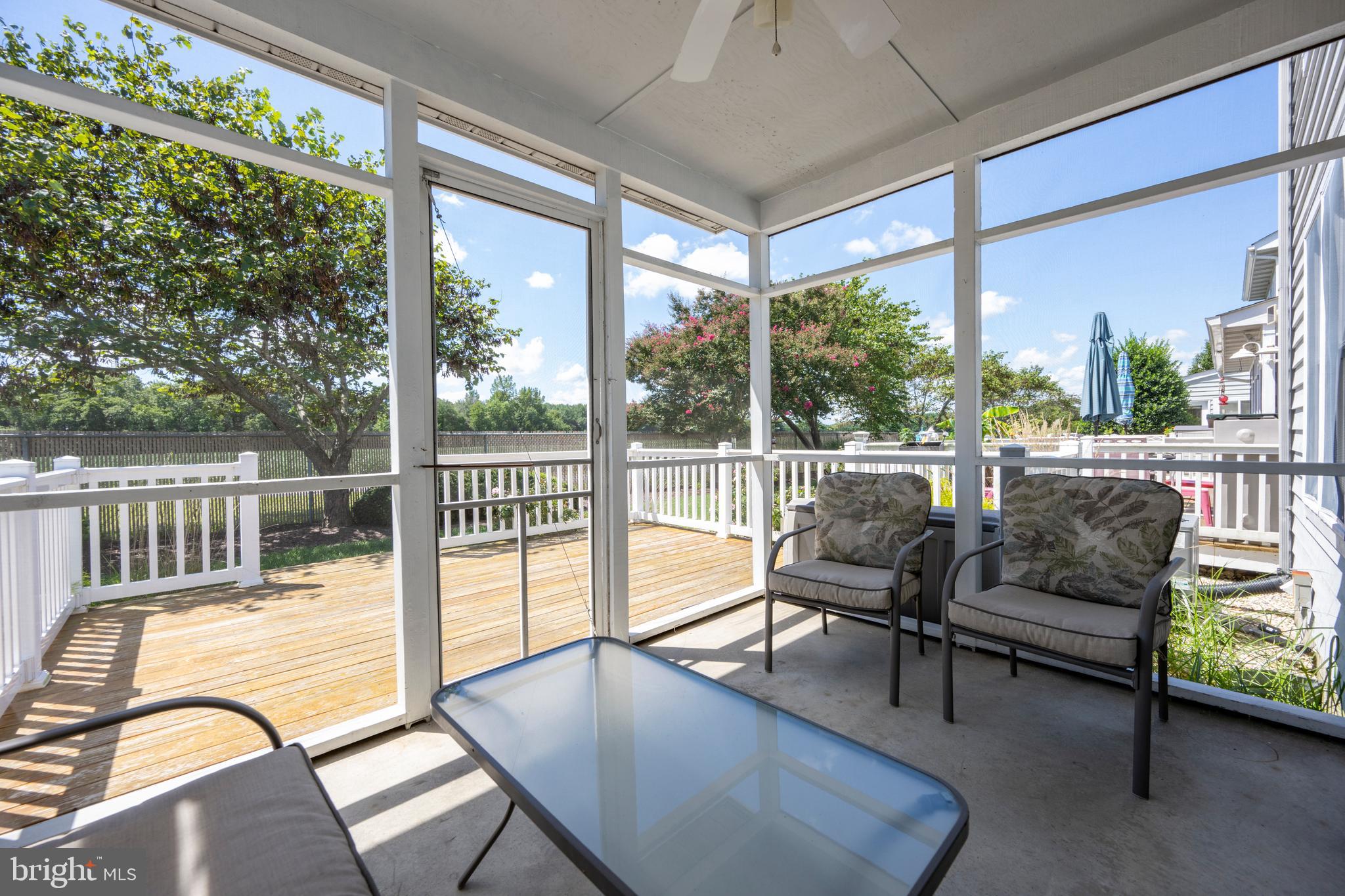 GULL POINT - Residential