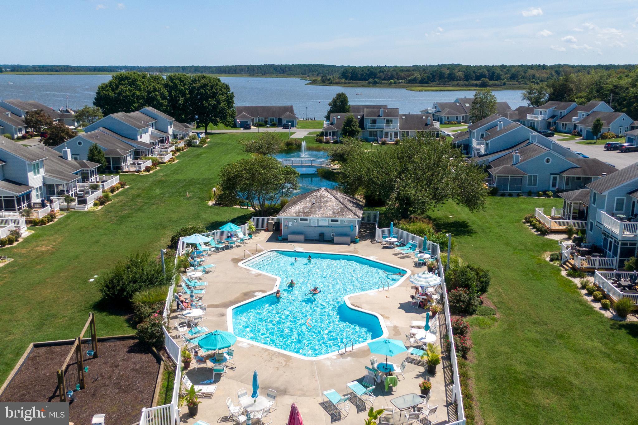 GULL POINT - Residential