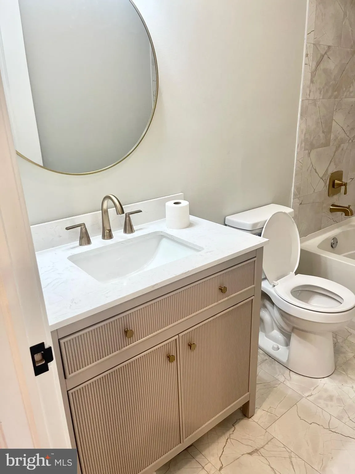 Philadelphia, Pennsylvania 19130, United States, 2 Bedrooms Bedrooms, ,1 BathroomBathrooms,Residential,Active,178809