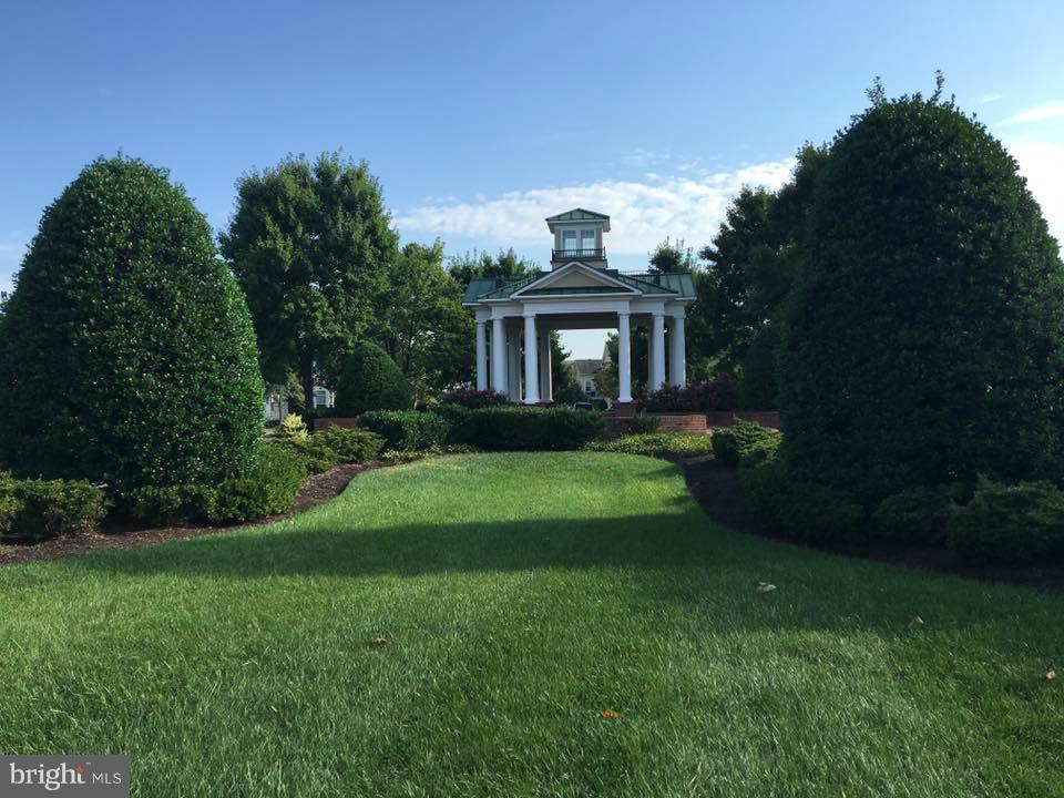 SUMNER LAKE - Residential