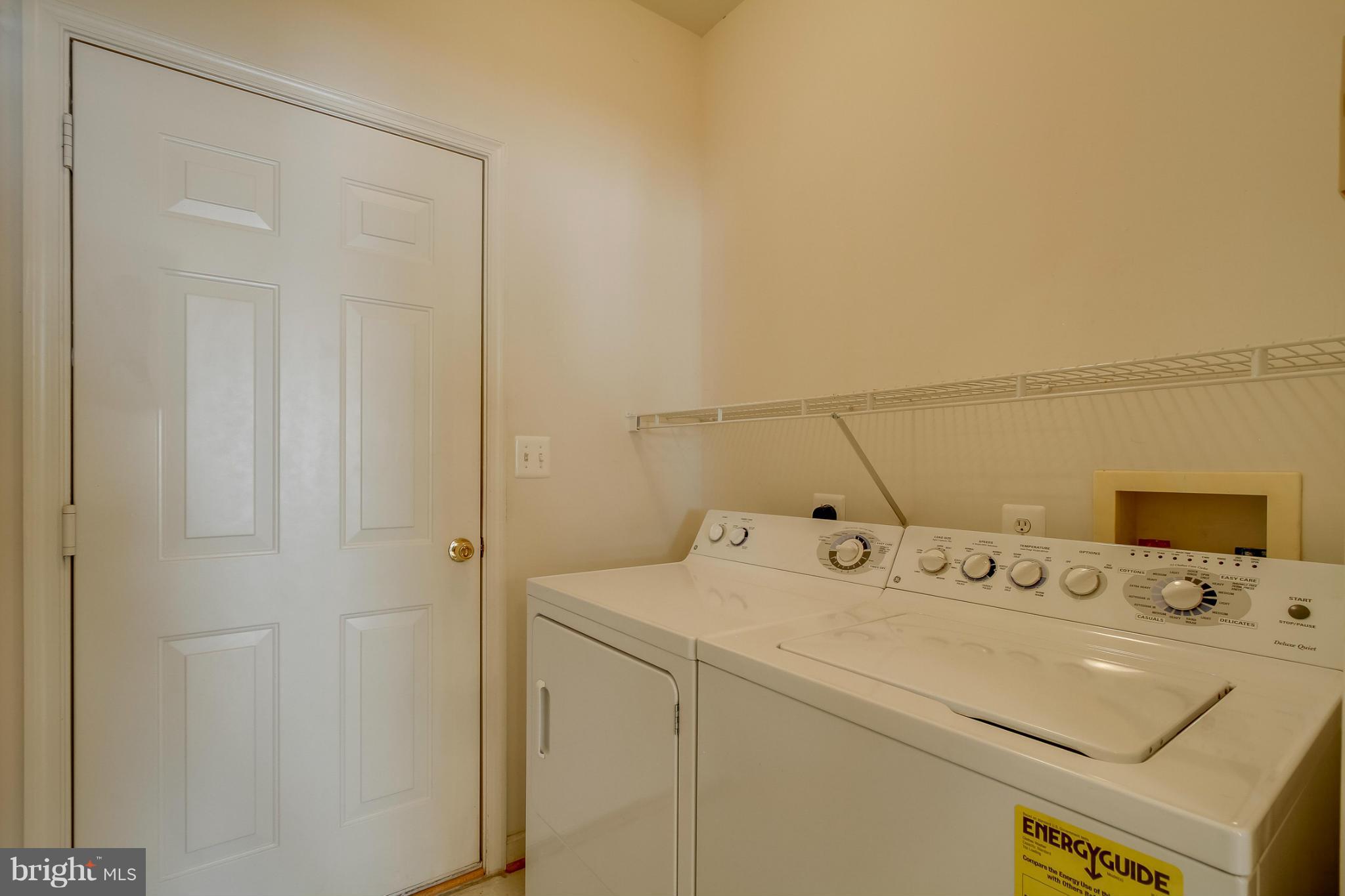 SUMNER LAKE - Residential