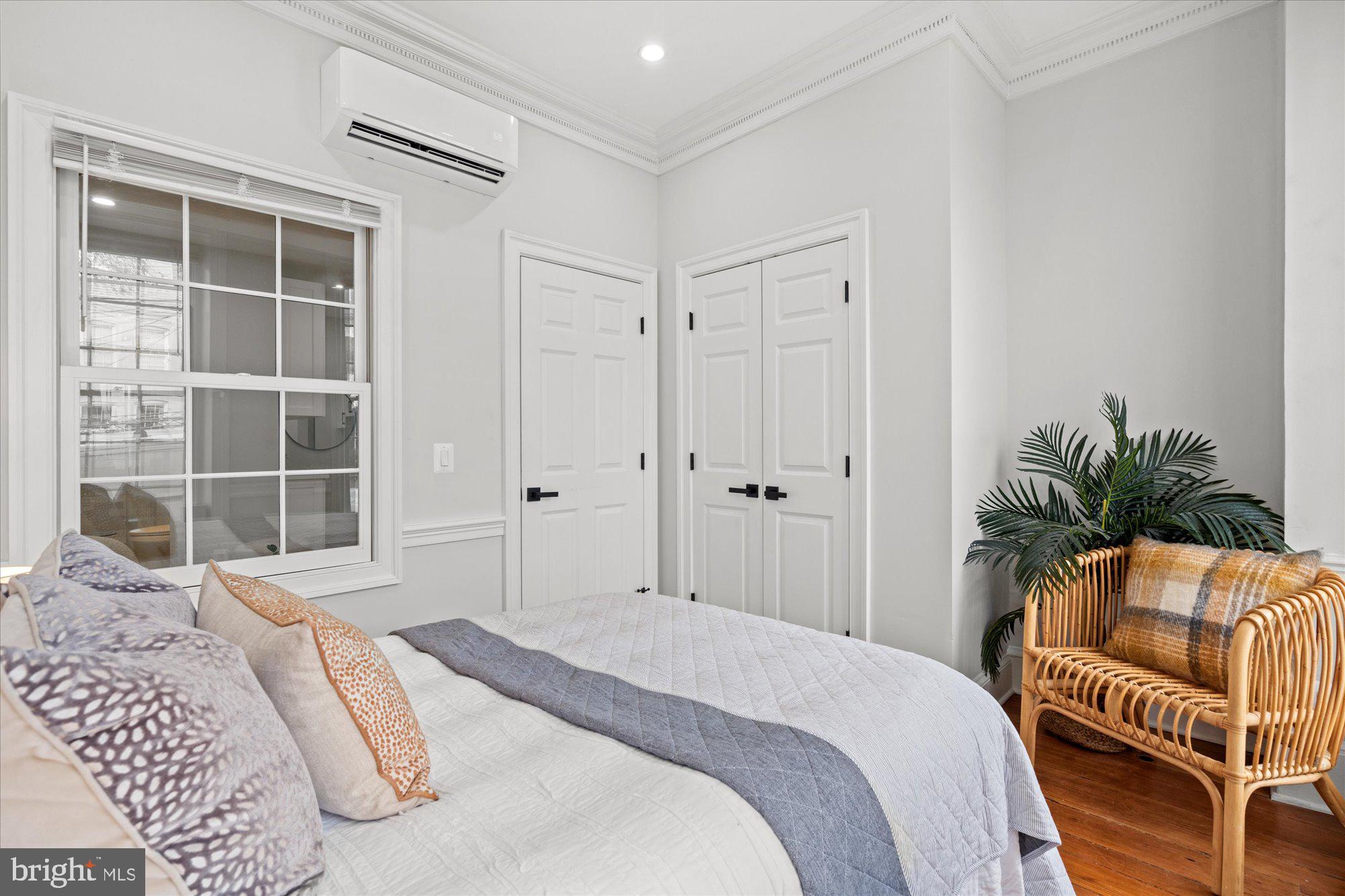 OLD TOWN HISTORIC - Residential Income