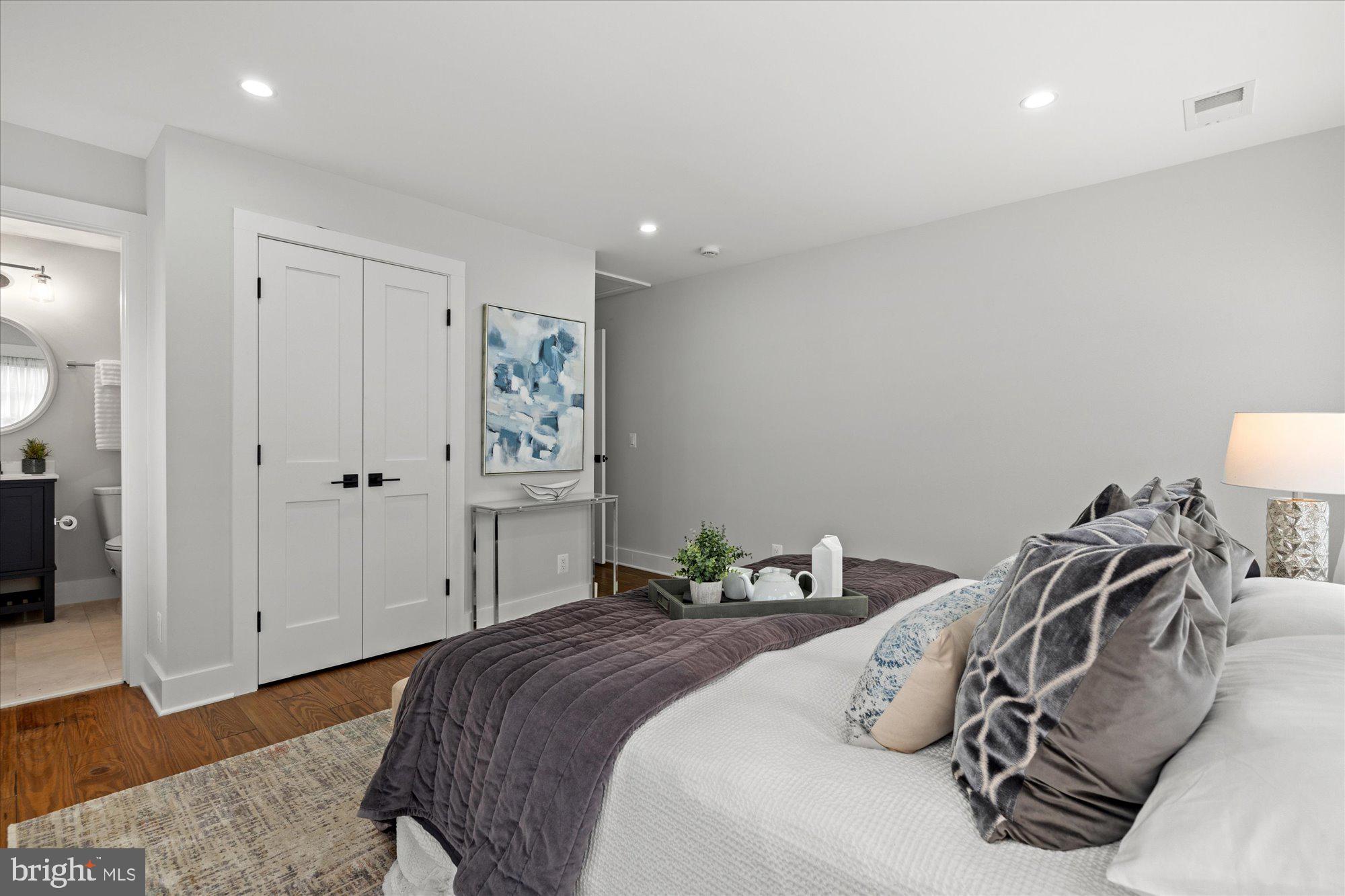 OLD TOWN HISTORIC - Residential Income