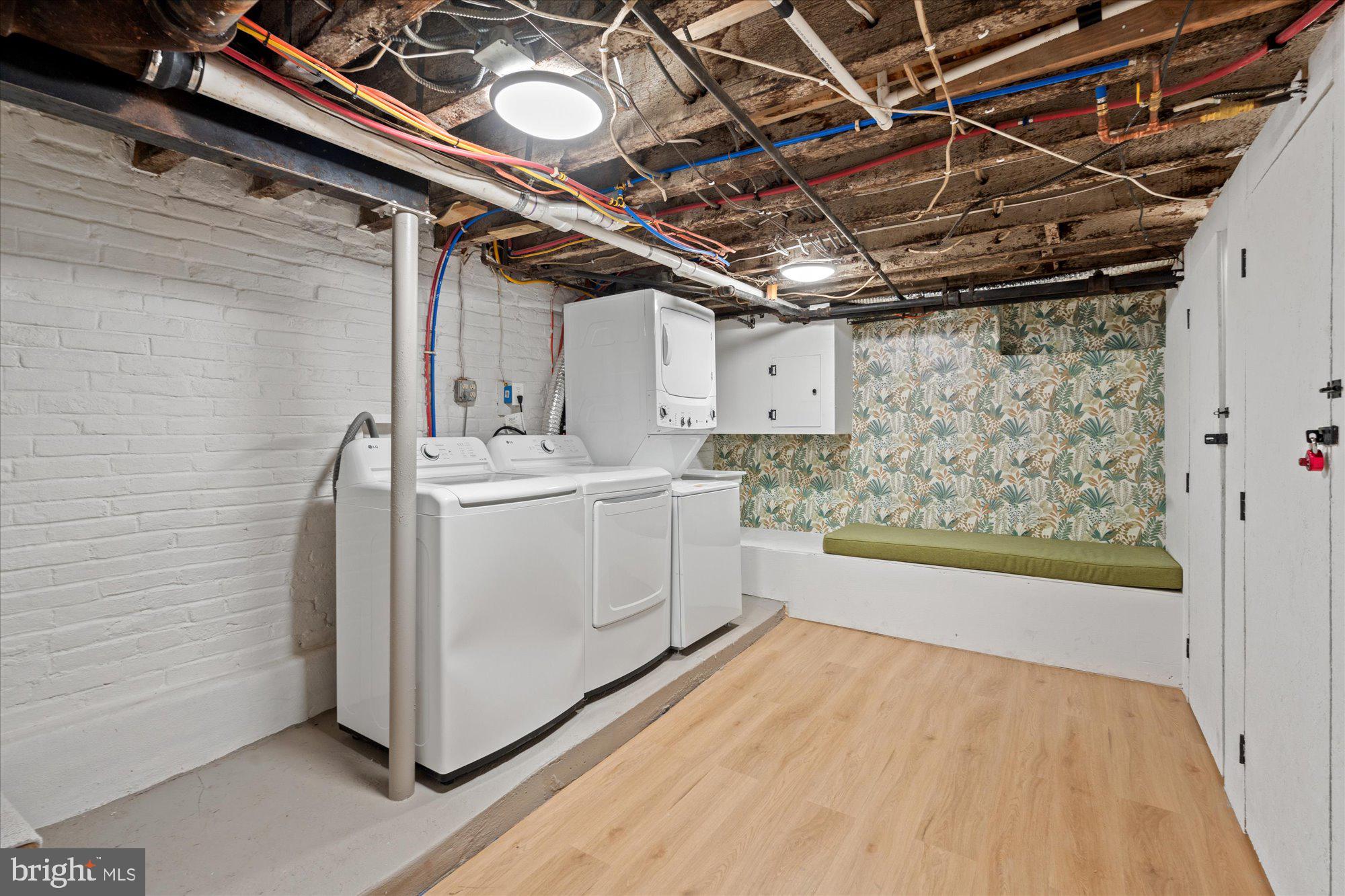 OLD TOWN HISTORIC - Residential Income