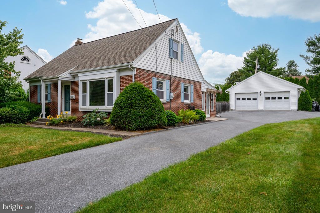 Photo of 2365 STATE ST, EAST PETERSBURG, PA 17520 (MLS # PALA2036624)