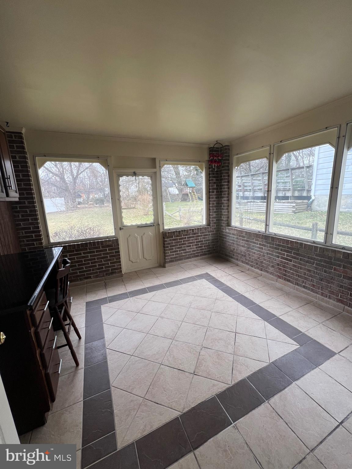 BOND MILL PARK - Residential Lease