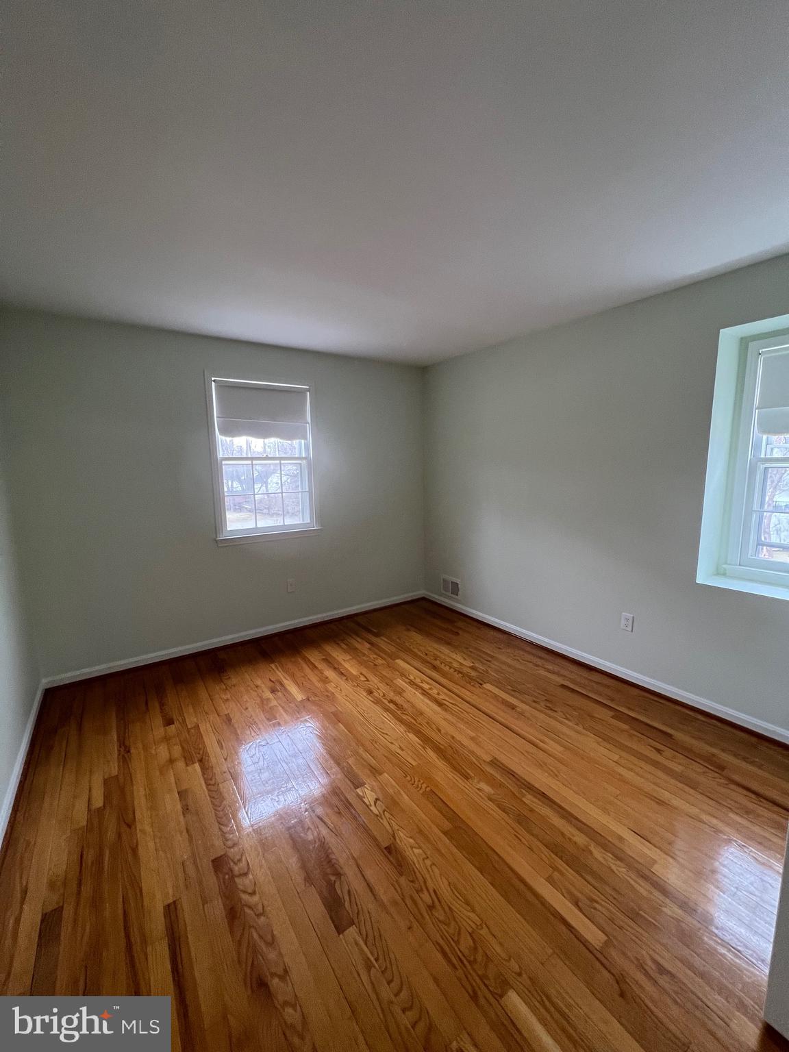 BOND MILL PARK - Residential Lease