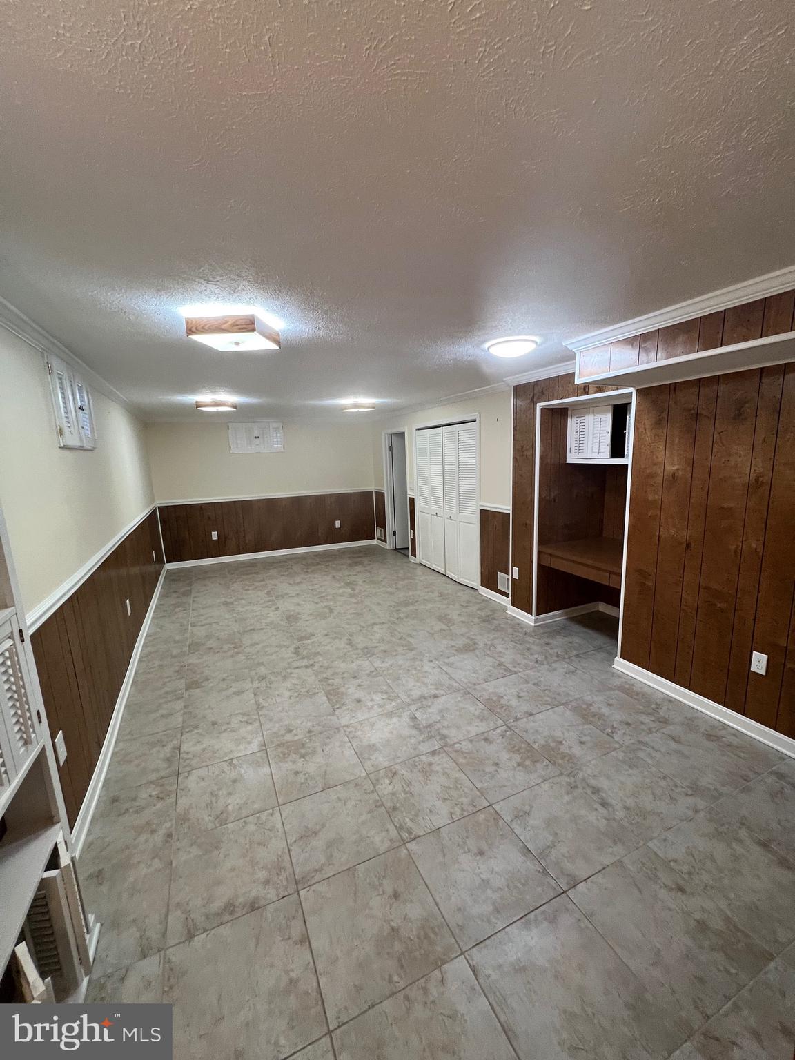 BOND MILL PARK - Residential Lease