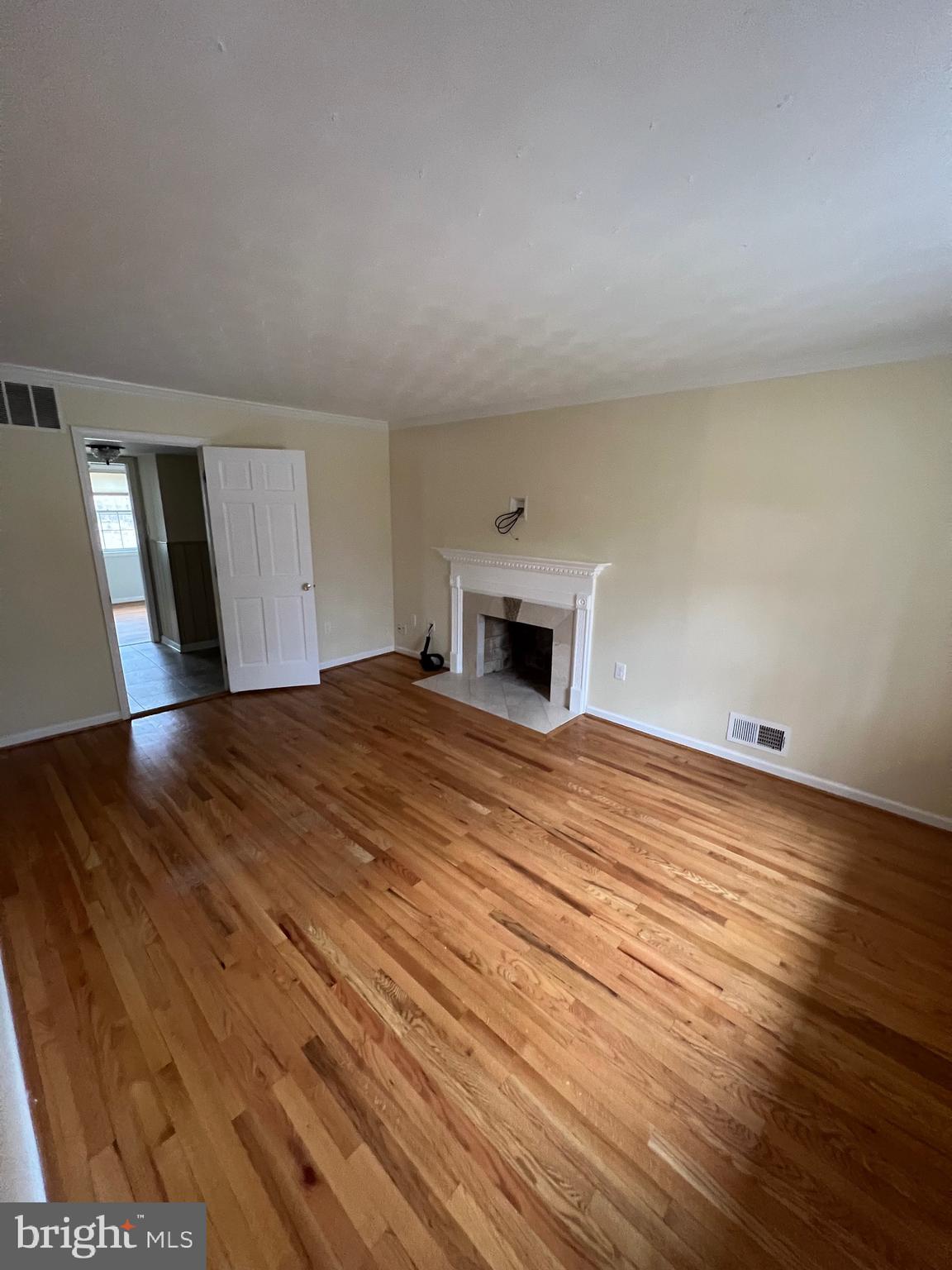 BOND MILL PARK - Residential Lease