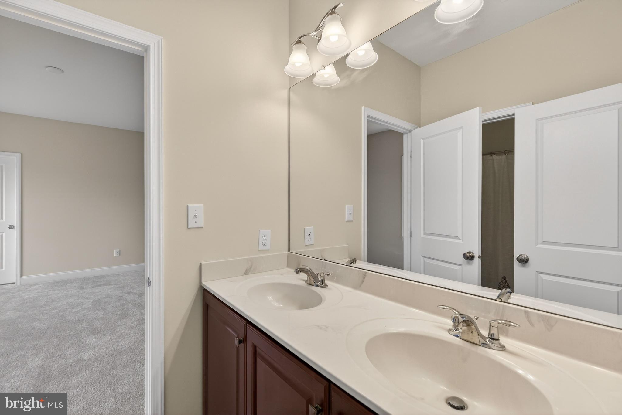 RESERVE AT CHESTER SPRINGS - Residential