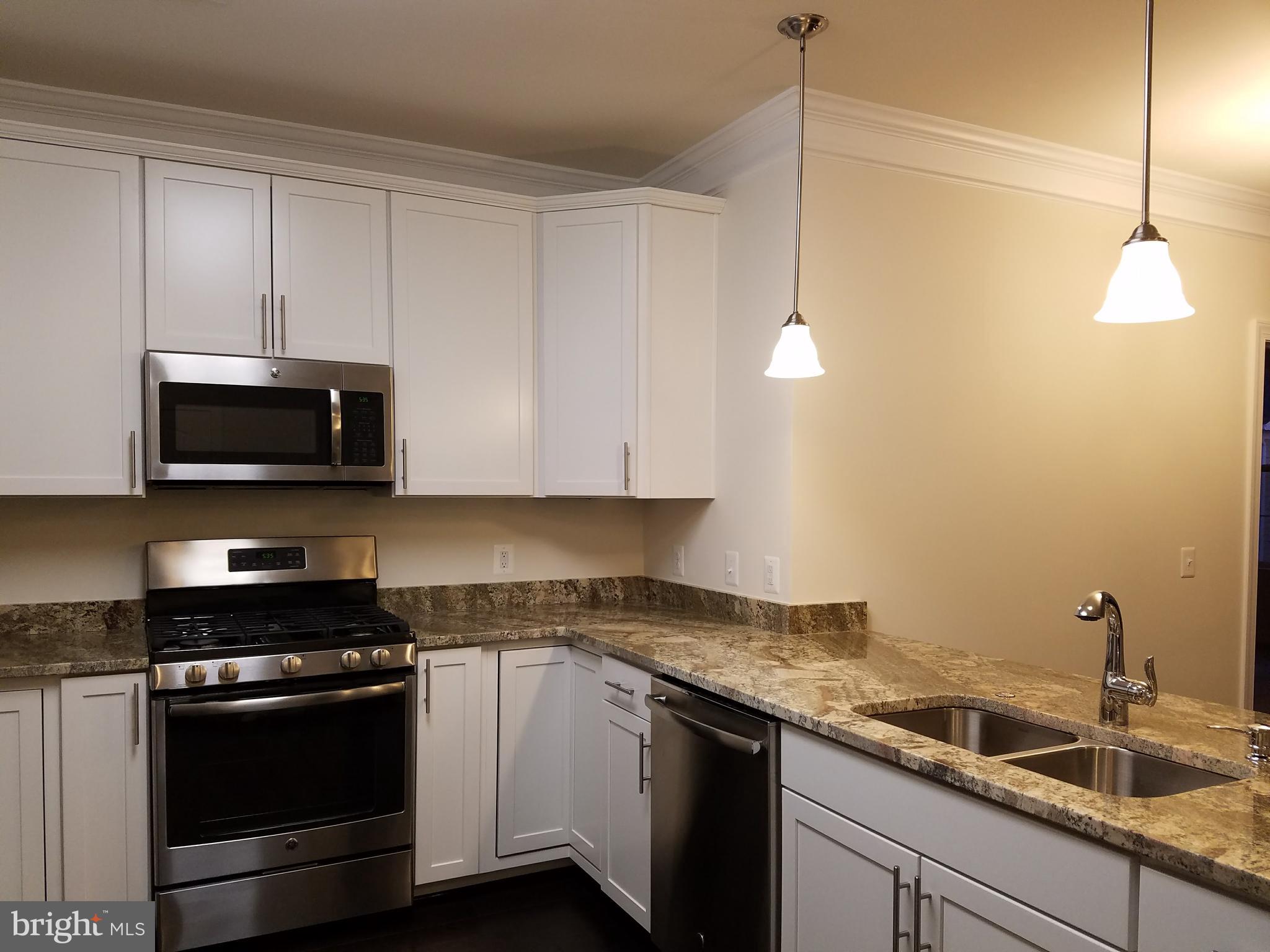 DISCOVERY SQUARE - Residential Lease