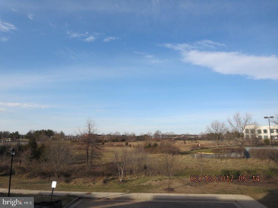 DISCOVERY SQUARE - Residential Lease