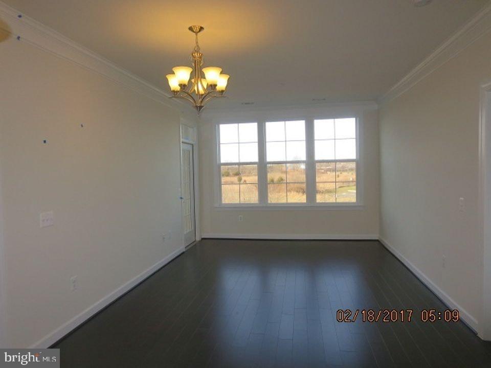 DISCOVERY SQUARE - Residential Lease