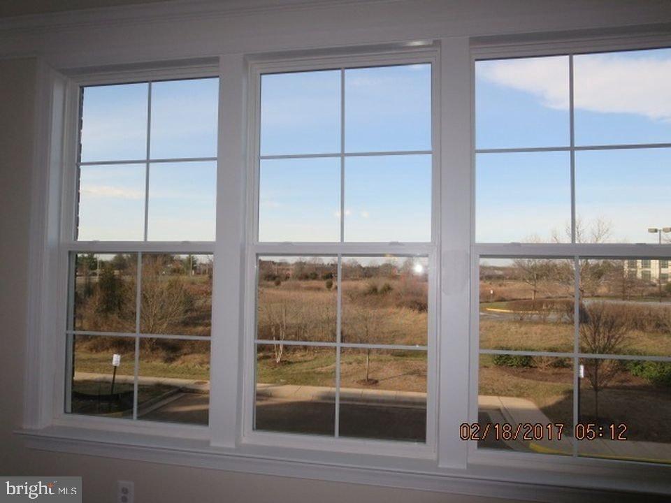 DISCOVERY SQUARE - Residential Lease