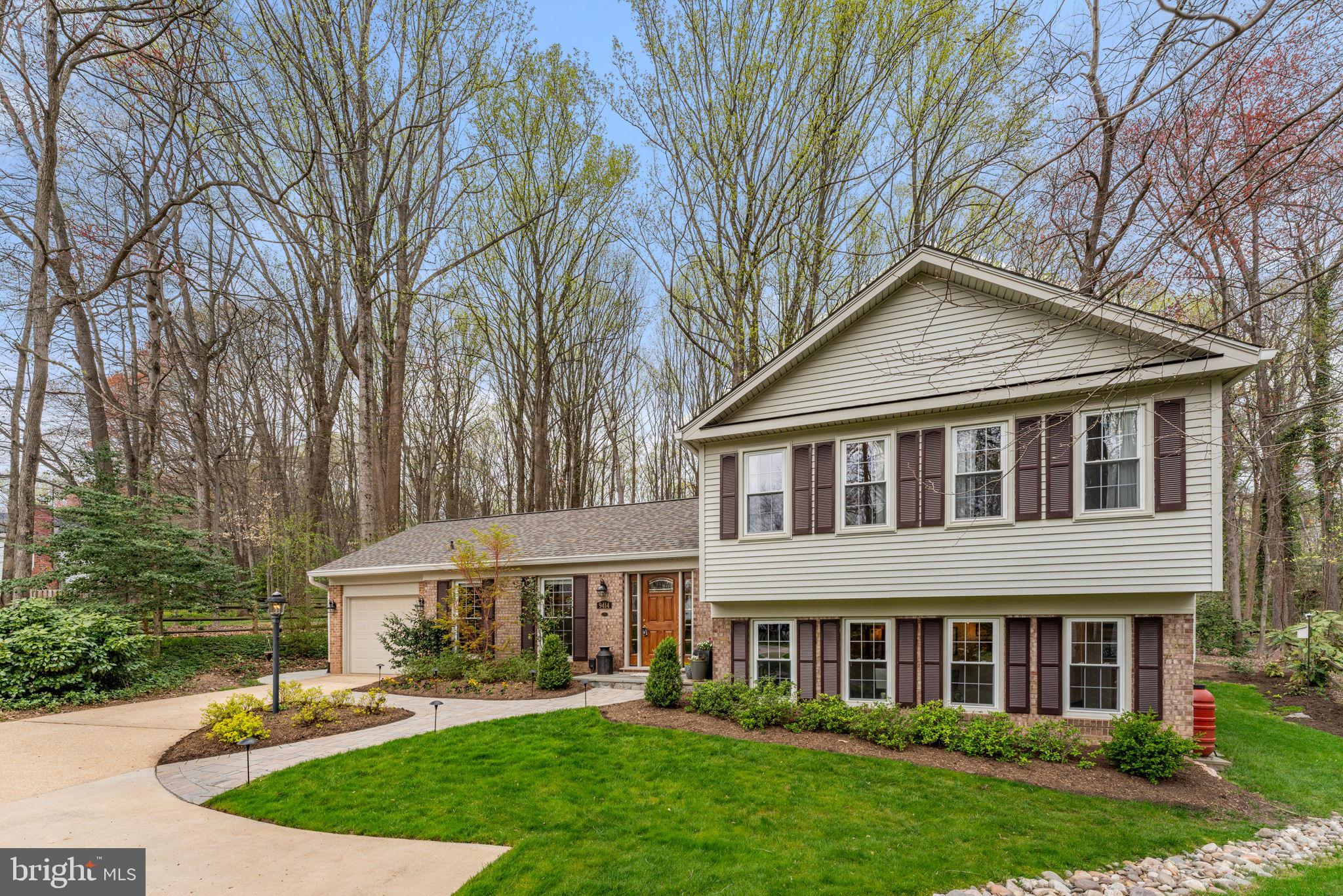 LAKE BRADDOCK - Residential