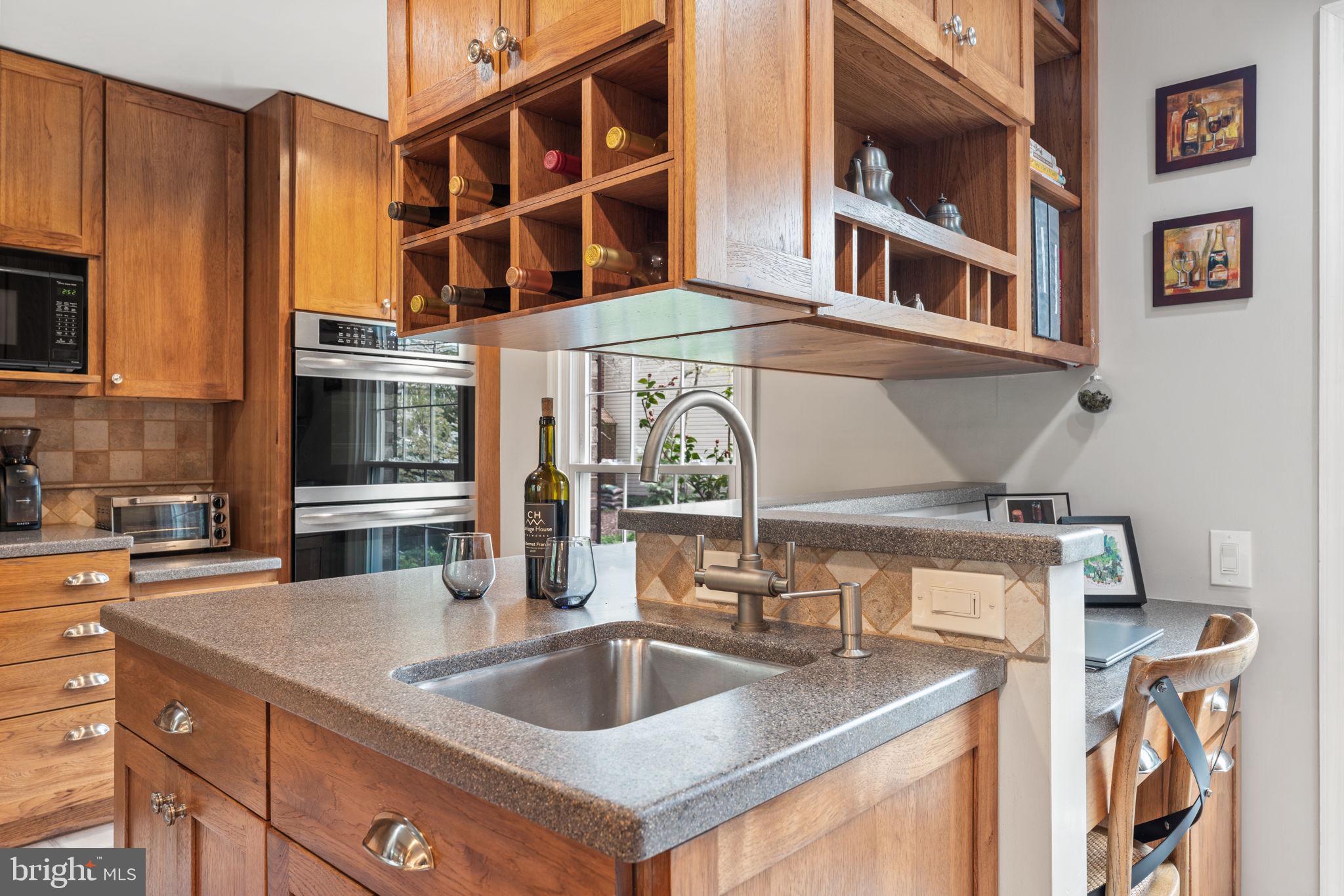 LAKE BRADDOCK - Residential