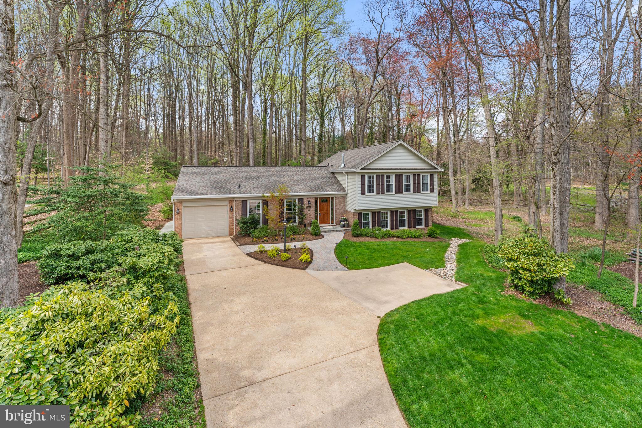 LAKE BRADDOCK - Residential