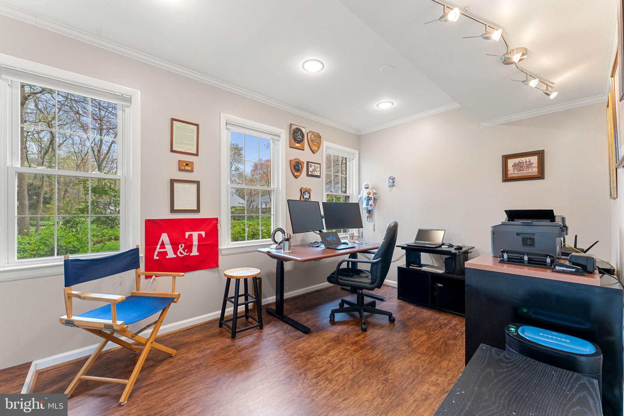 LAKE BRADDOCK - Residential