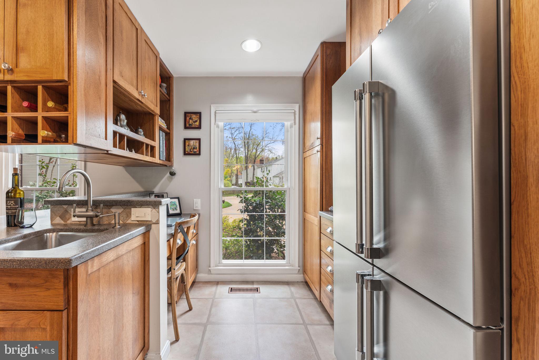 LAKE BRADDOCK - Residential