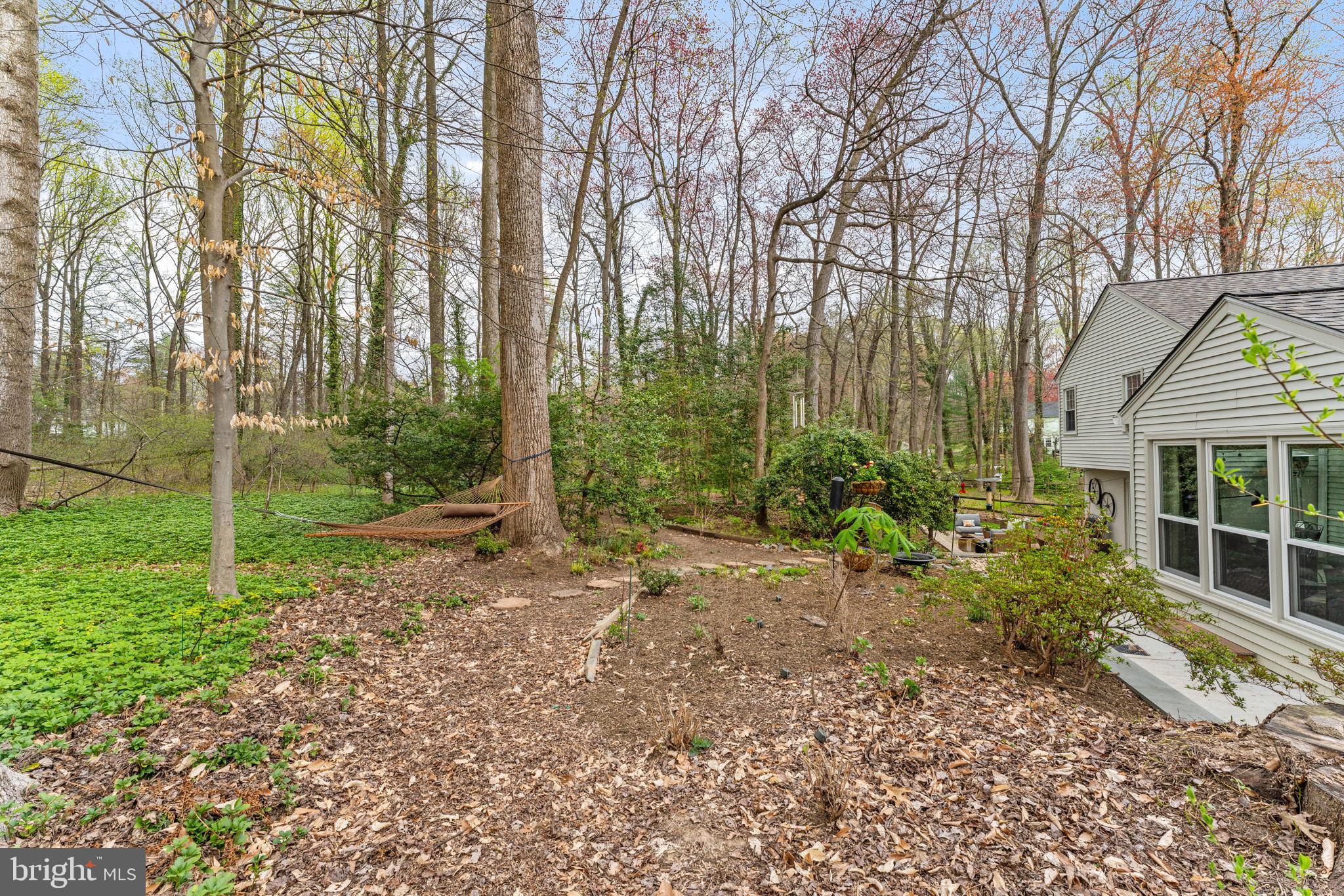 LAKE BRADDOCK - Residential