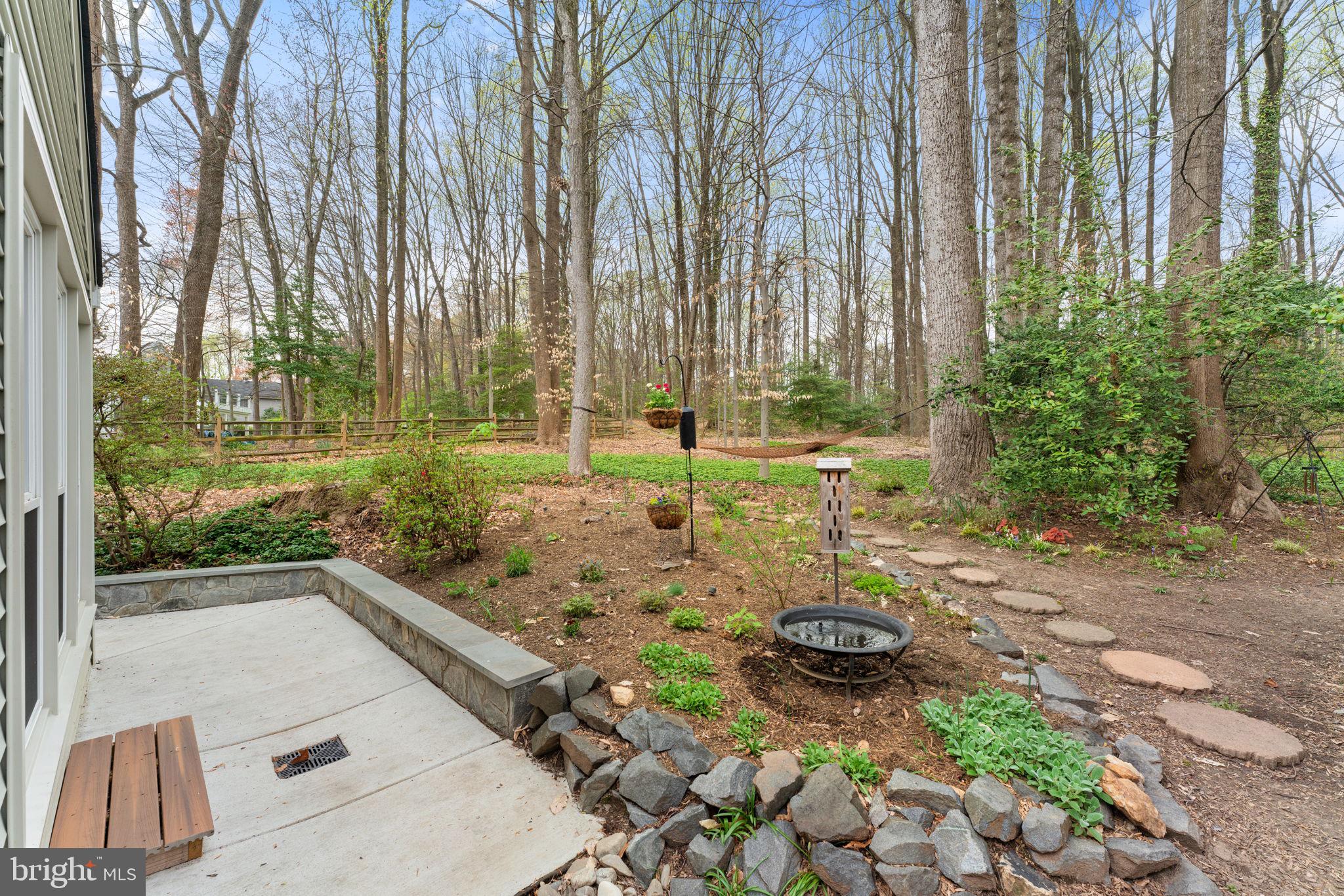 LAKE BRADDOCK - Residential