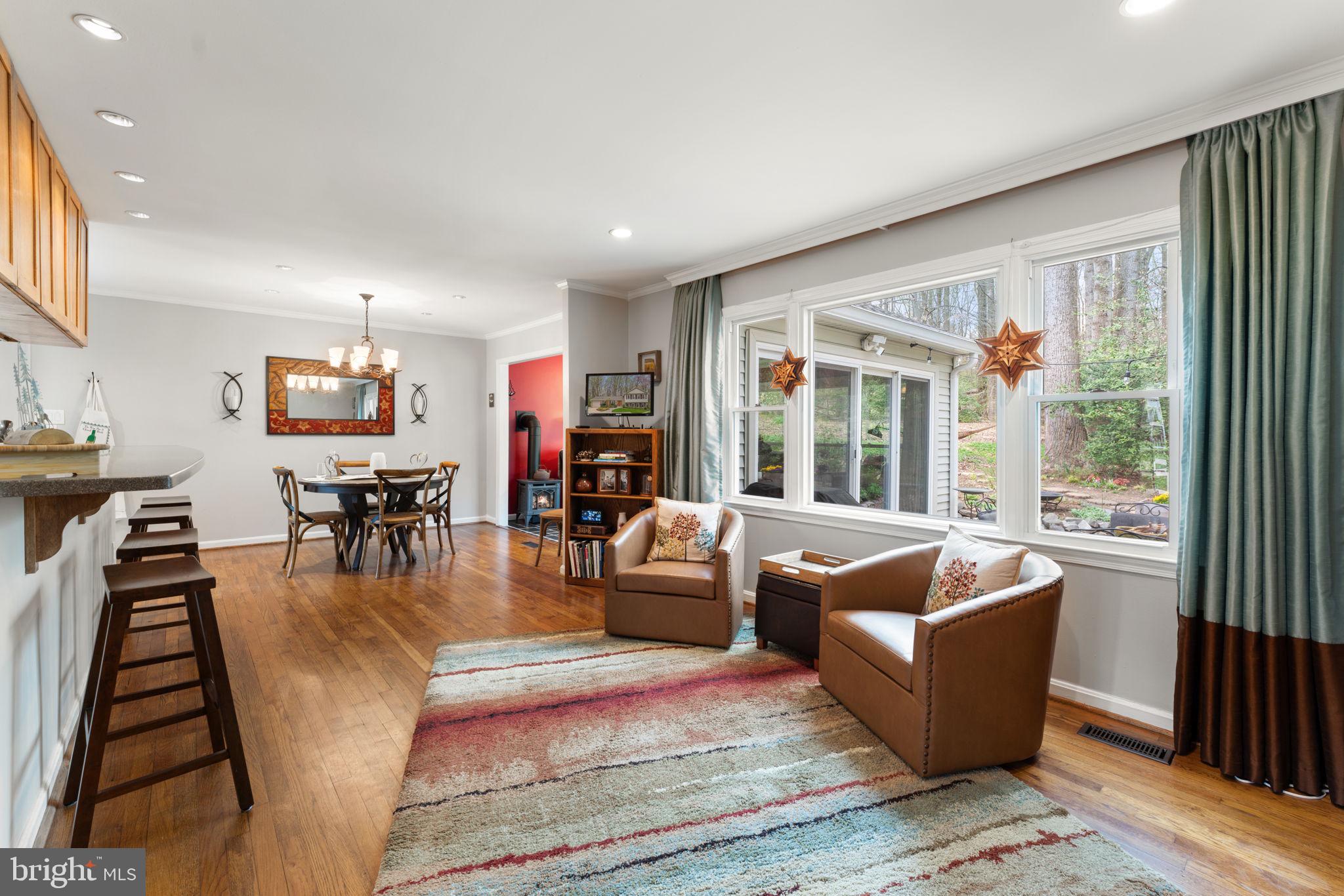 LAKE BRADDOCK - Residential