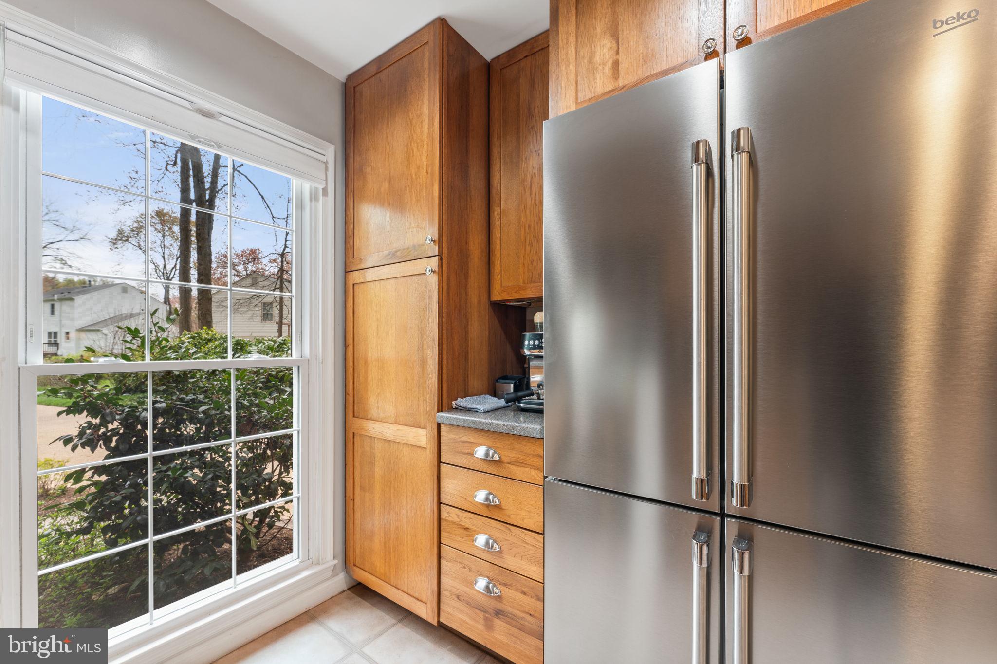 LAKE BRADDOCK - Residential