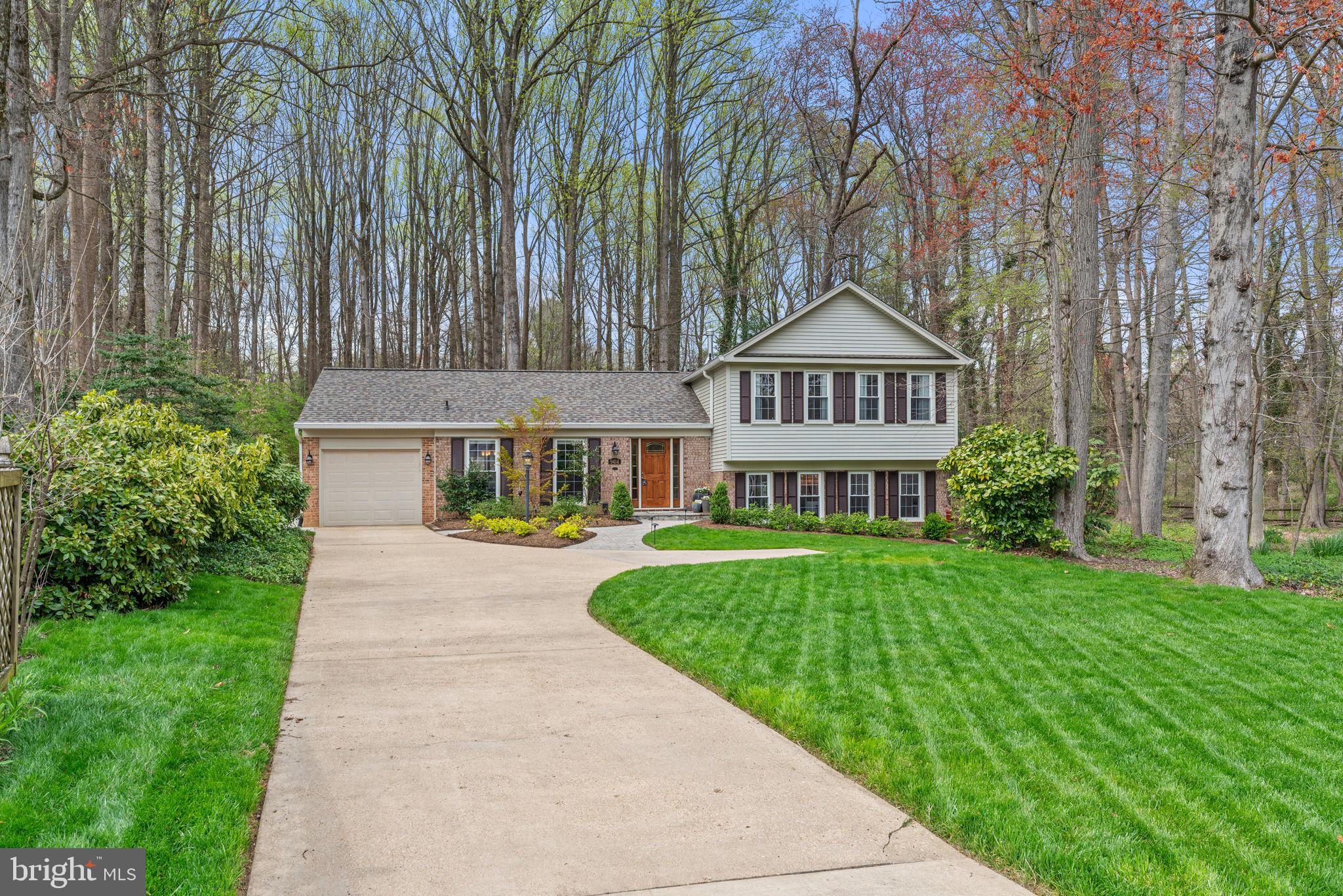 LAKE BRADDOCK - Residential