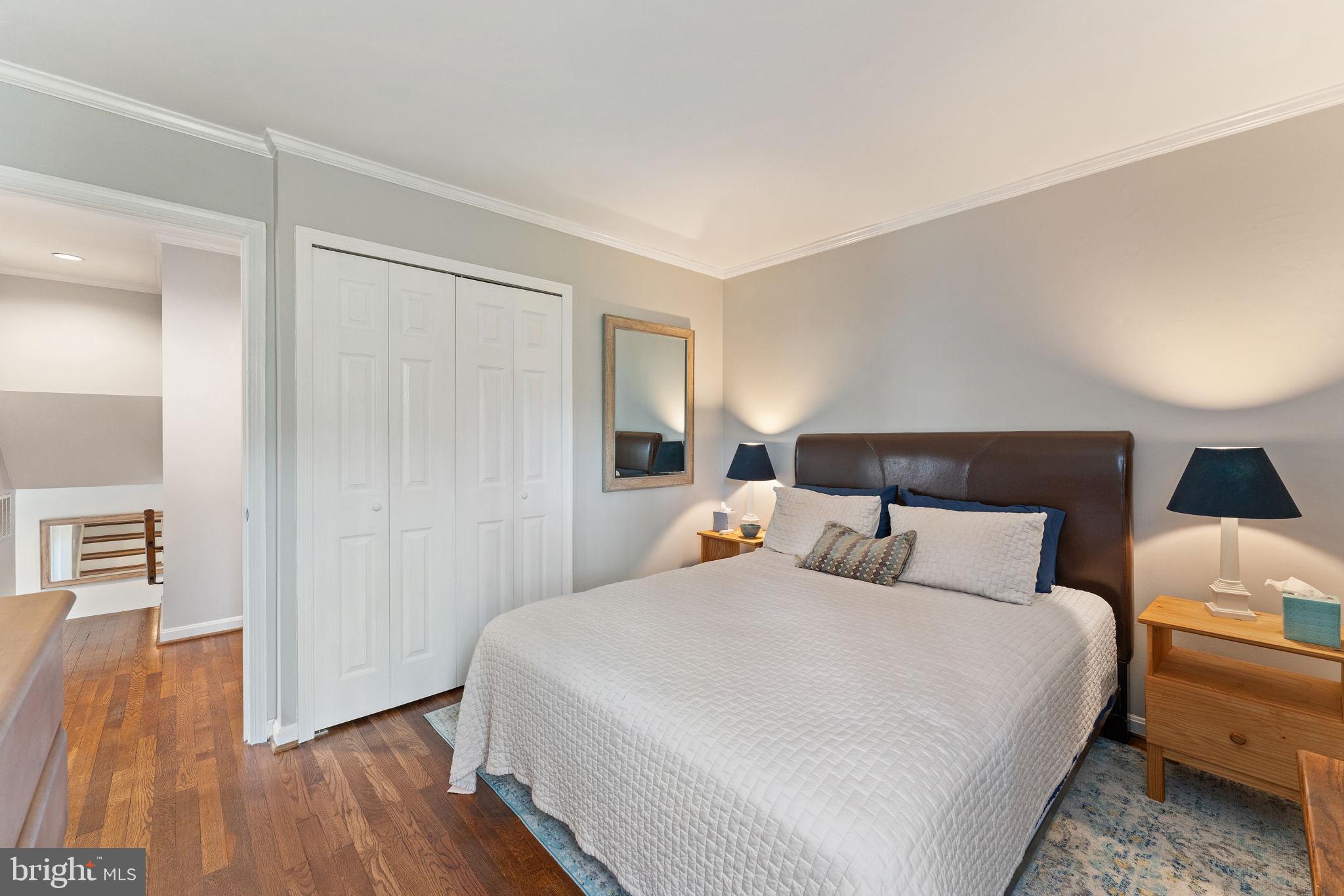 LAKE BRADDOCK - Residential