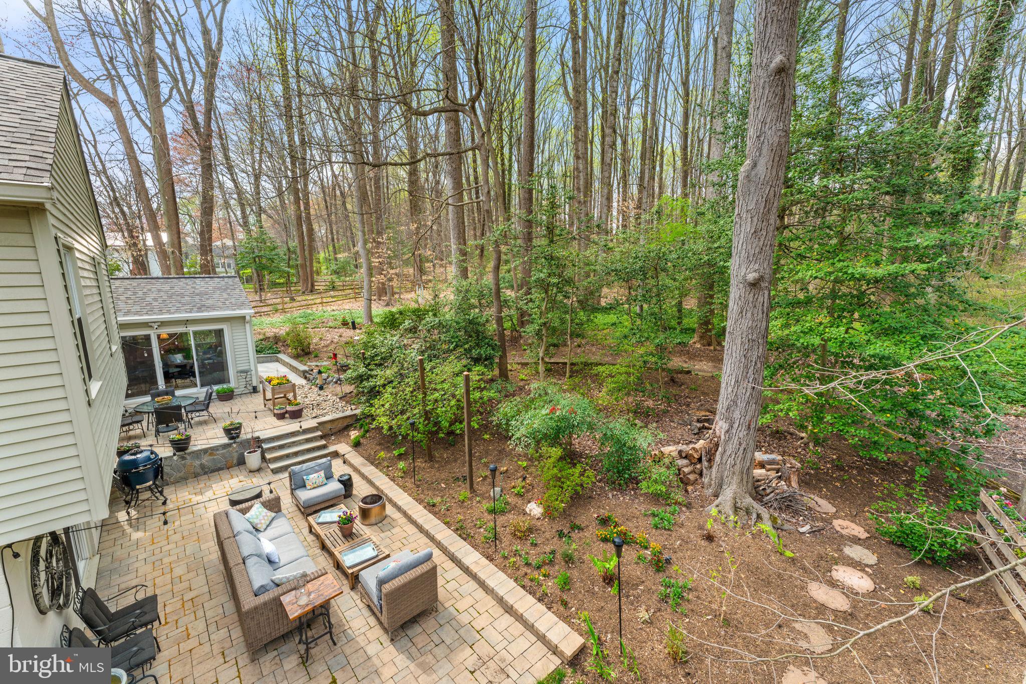 LAKE BRADDOCK - Residential