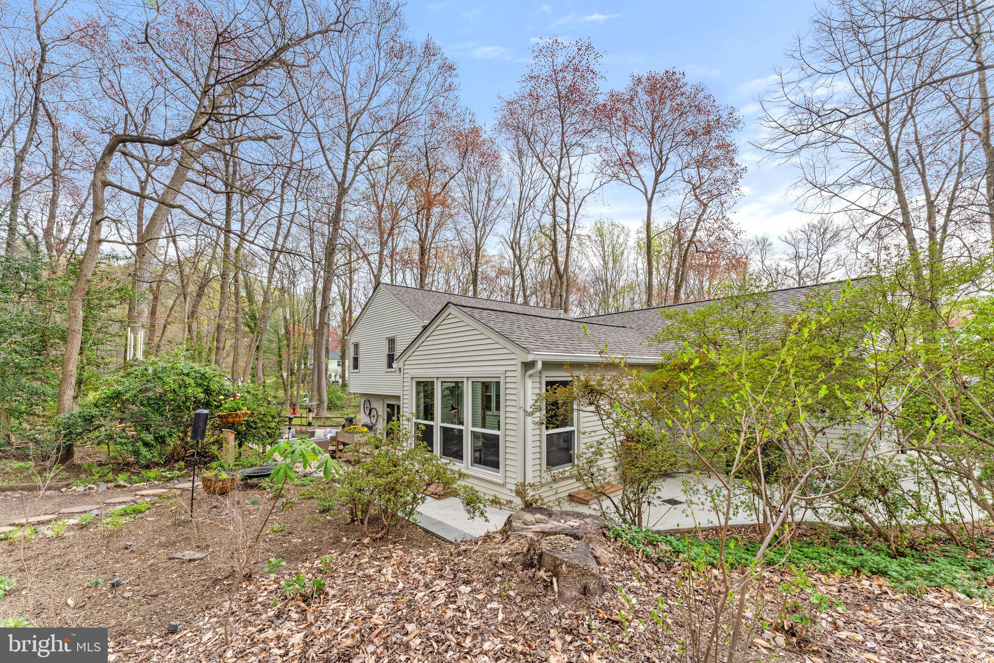 LAKE BRADDOCK - Residential