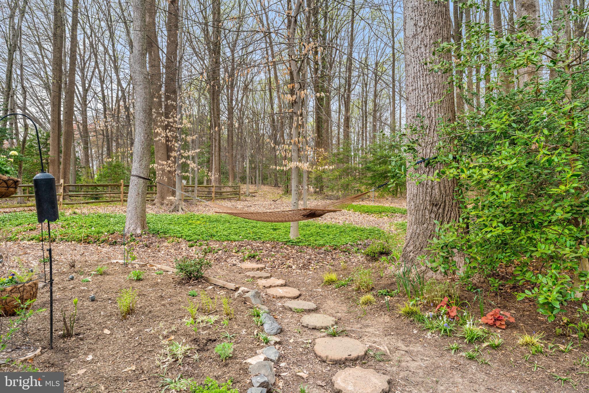 LAKE BRADDOCK - Residential