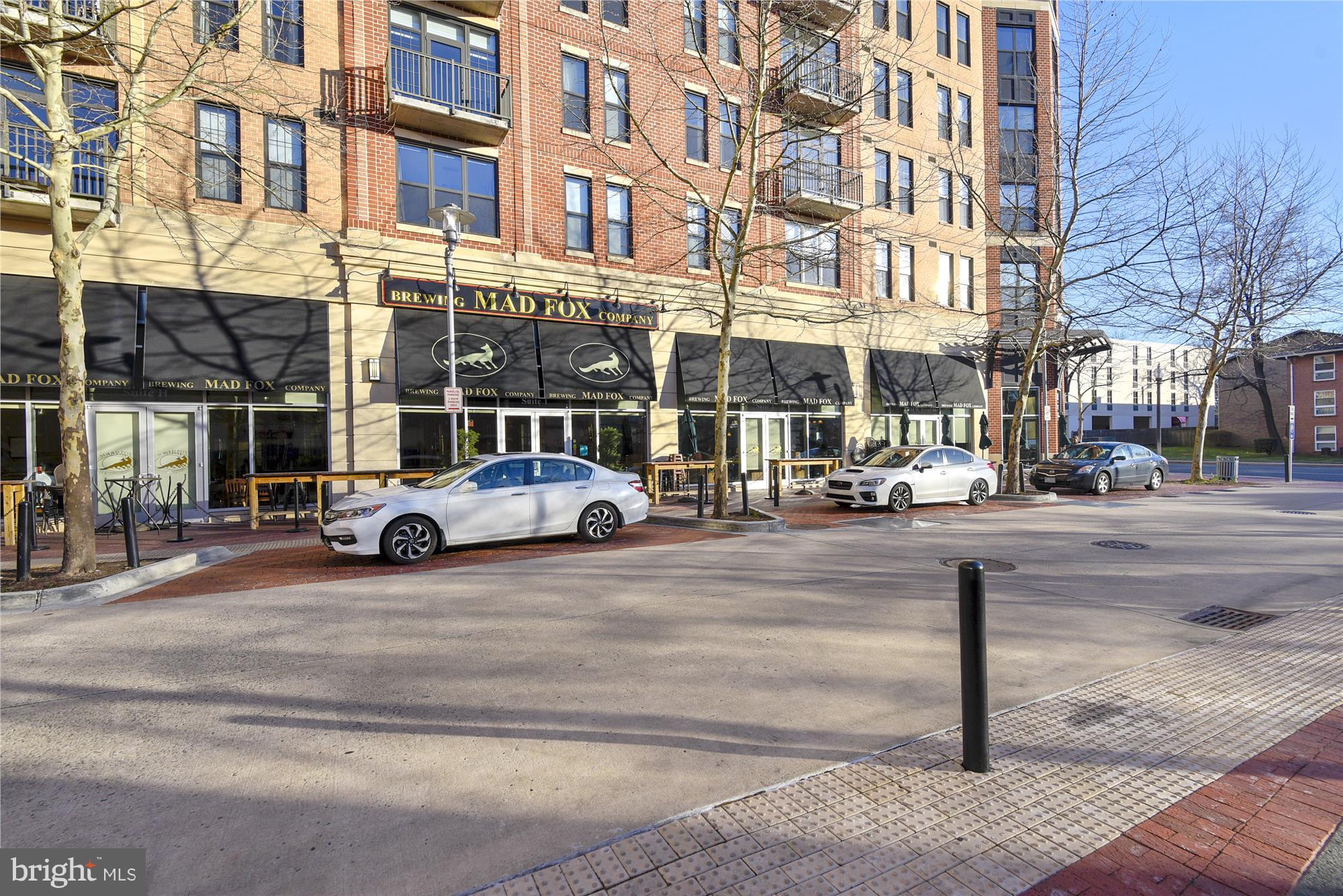 WINTER HILL - Residential