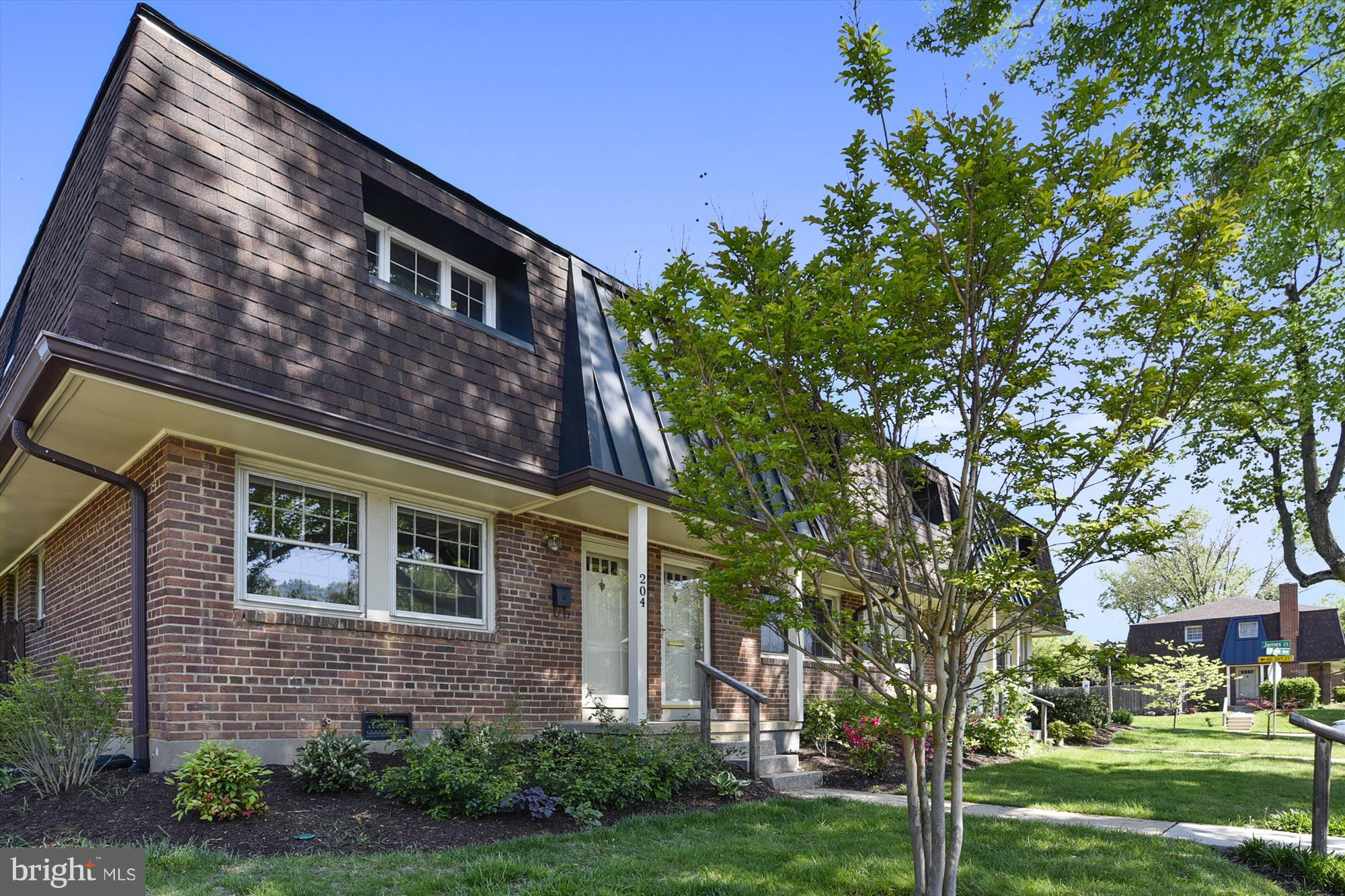 WINTER HILL - Residential