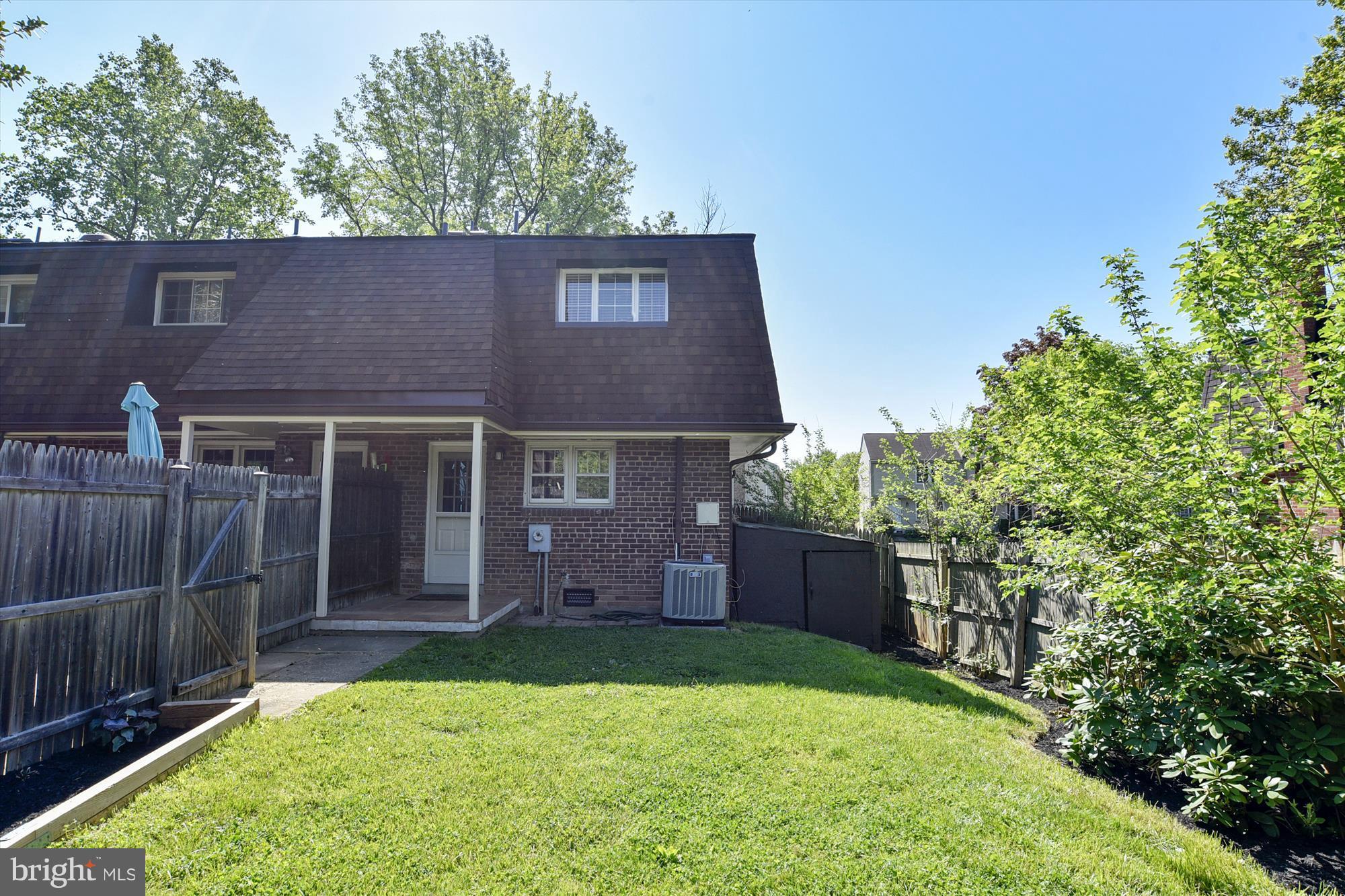 WINTER HILL - Residential