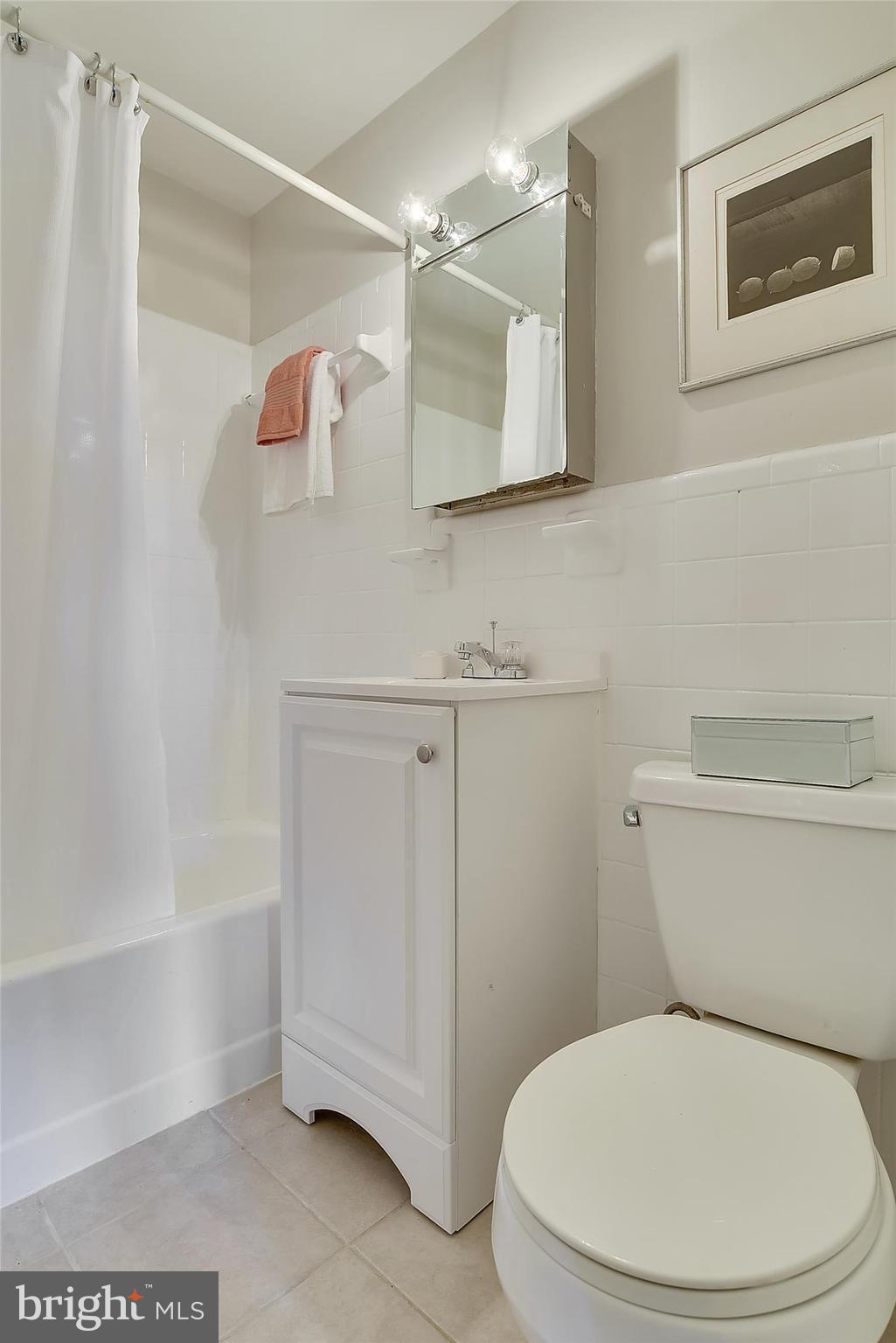 WINTER HILL - Residential