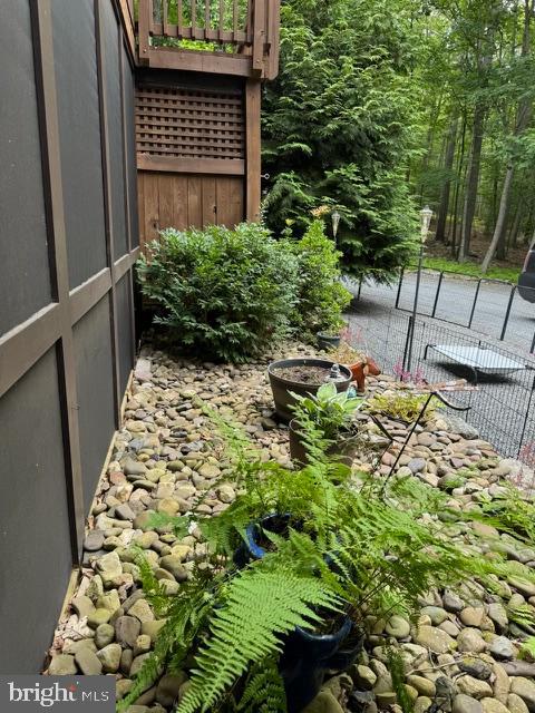 STONEWALL 1 - Residential