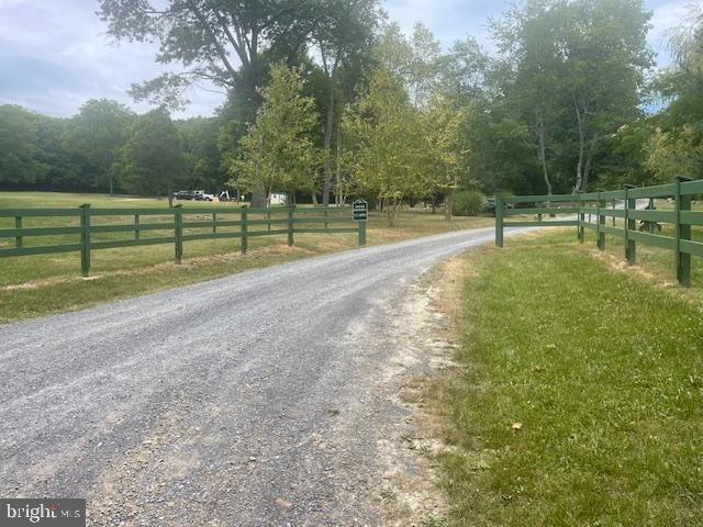 STONEWALL 1 - Residential